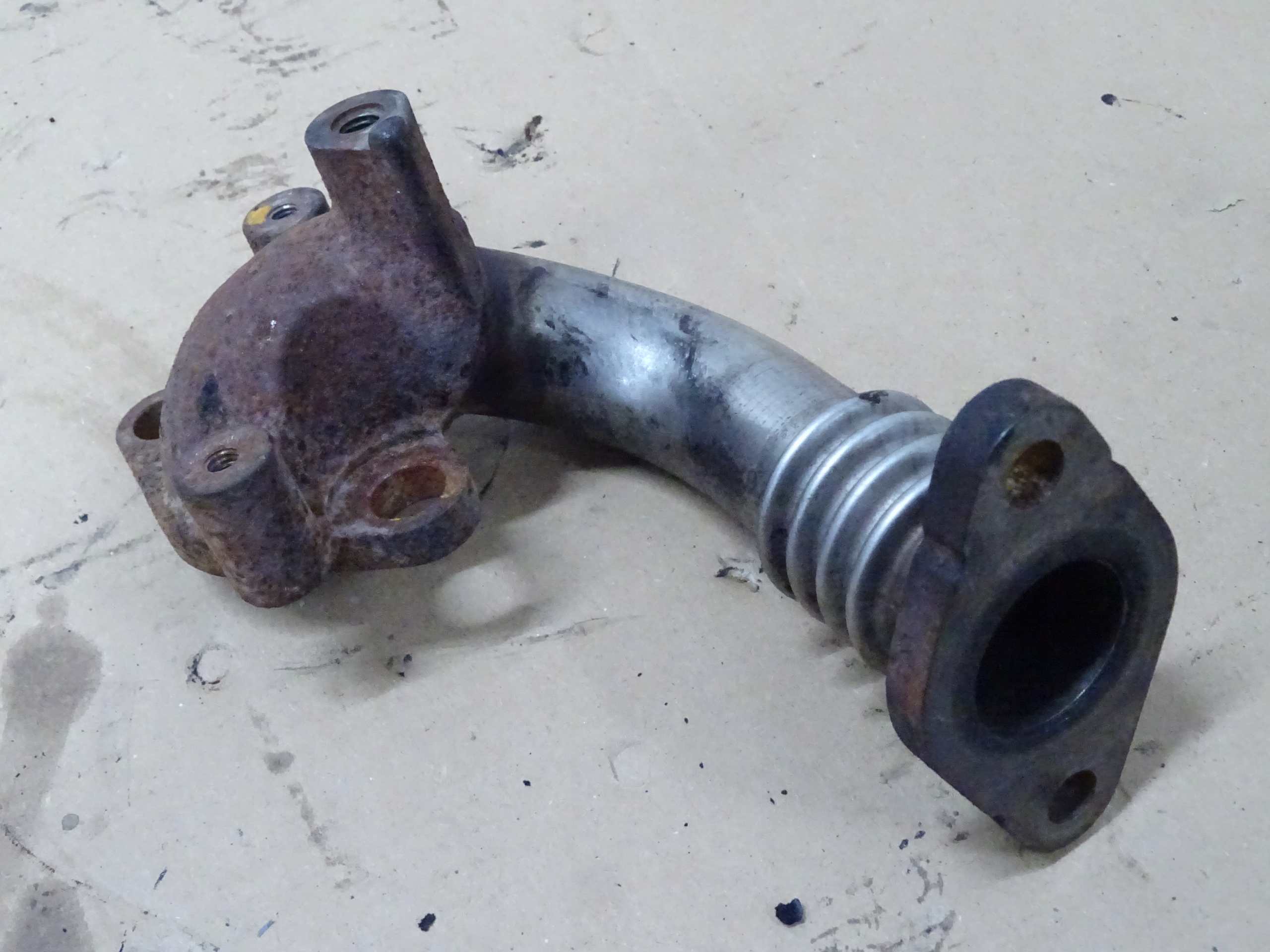 PATHFINDER трубопровод труба EGR 2,5 DCi 2010r