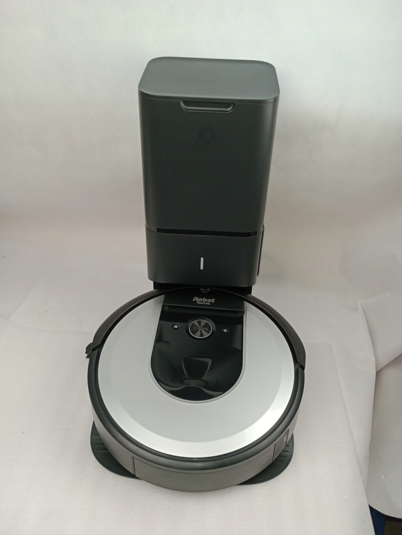 Robot sprzątający iRobot Roomba i7+ czarny - Sklep, Opinie