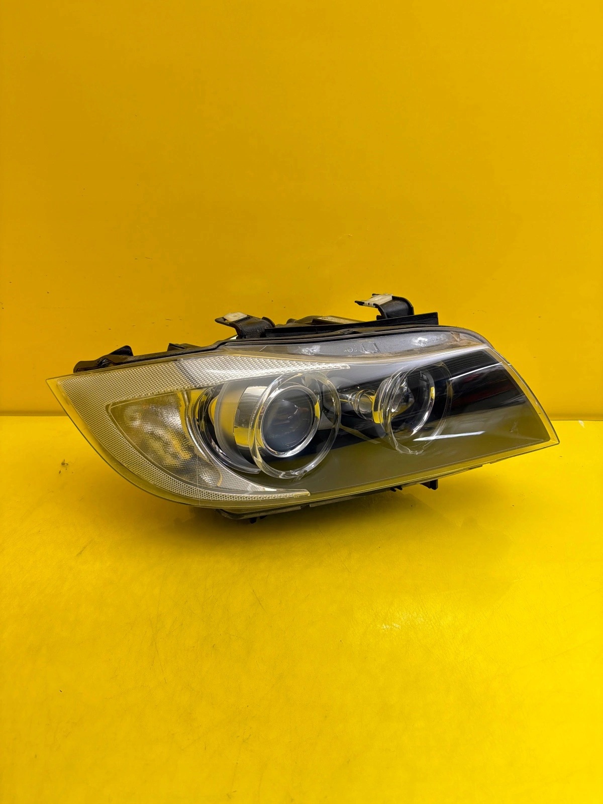 light right BMW 3 E90 E91 Xenon positioning 6942744