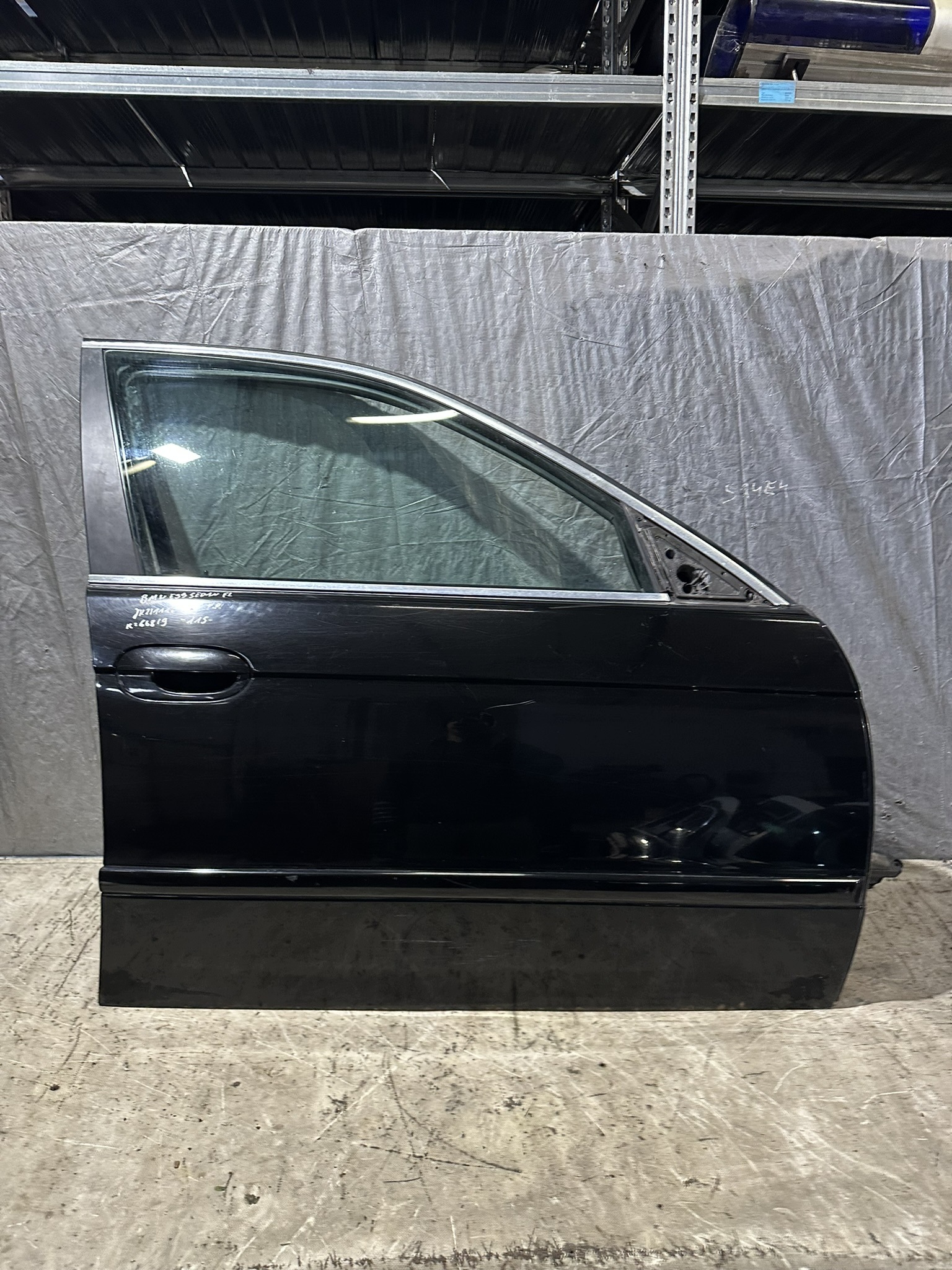 door right front BMW E39 sedan FL SCHWARZ II 668/9