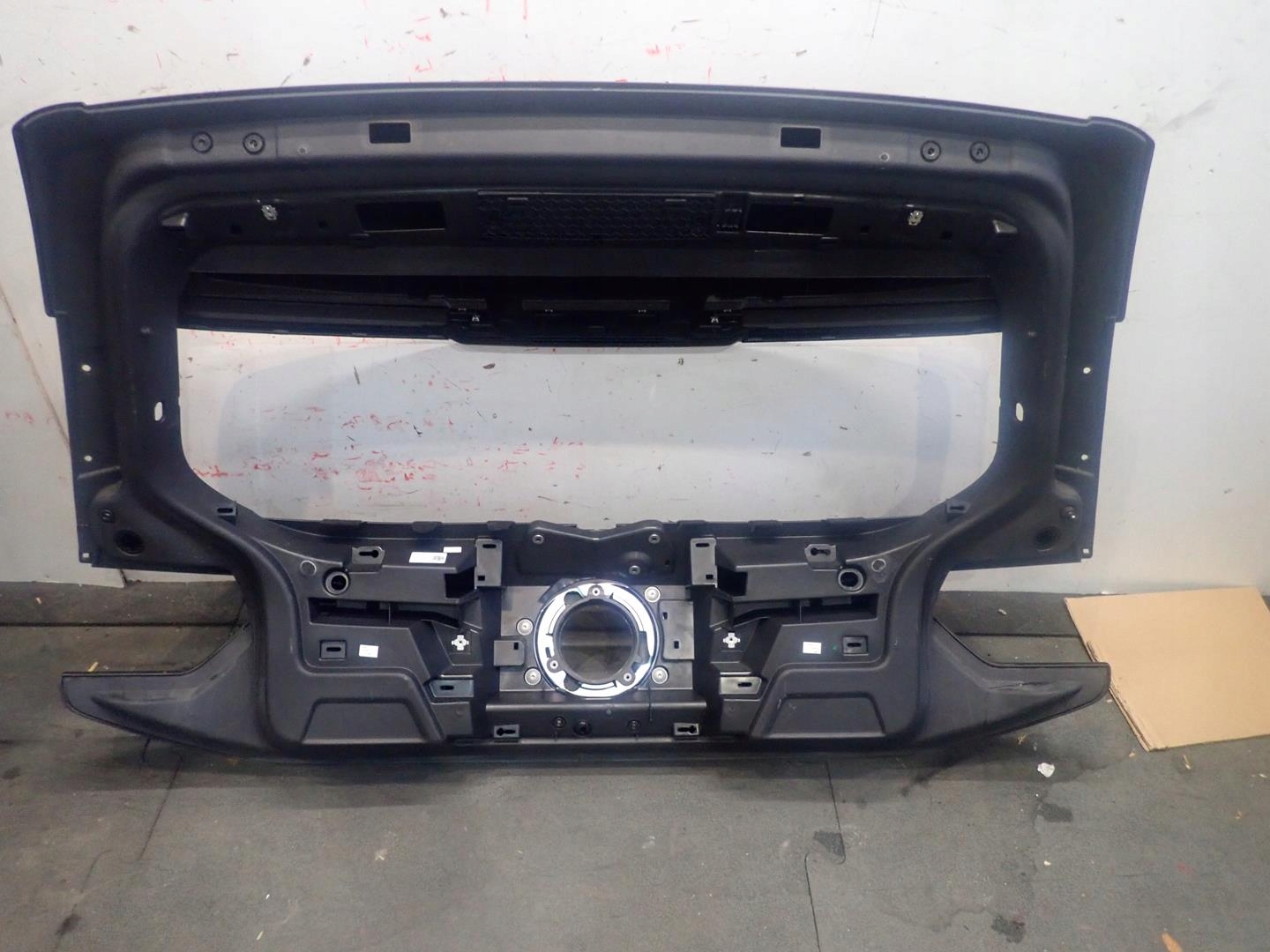 heckklappe kofferraumdeckel VW ID3 2020