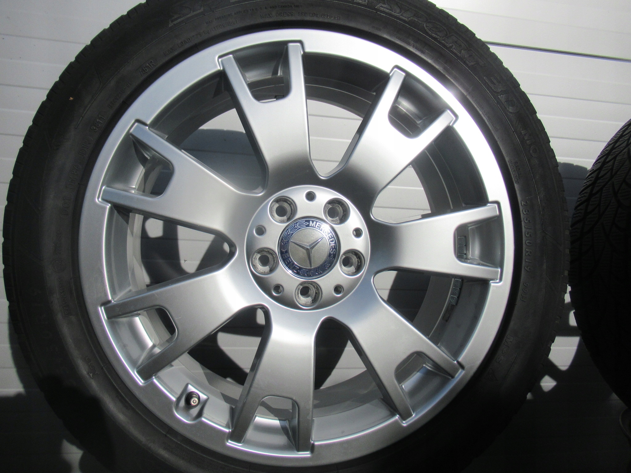 ALU+ZIMA MERCEDES GLK,VITO Marka opon Dunlop