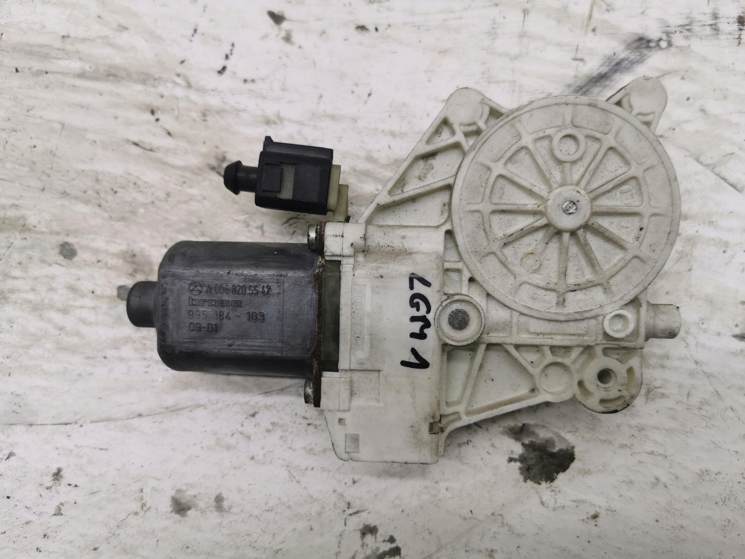 mini motor windows right front MERCEDES SPRINTER W906