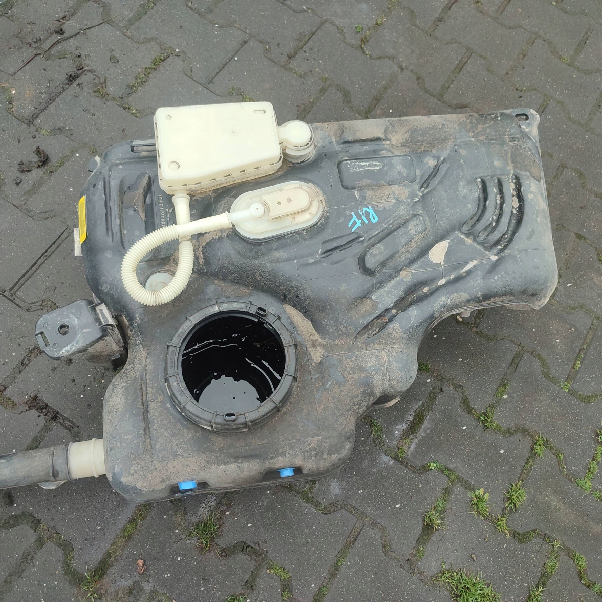 tank Peugeot Rifter 9823357580