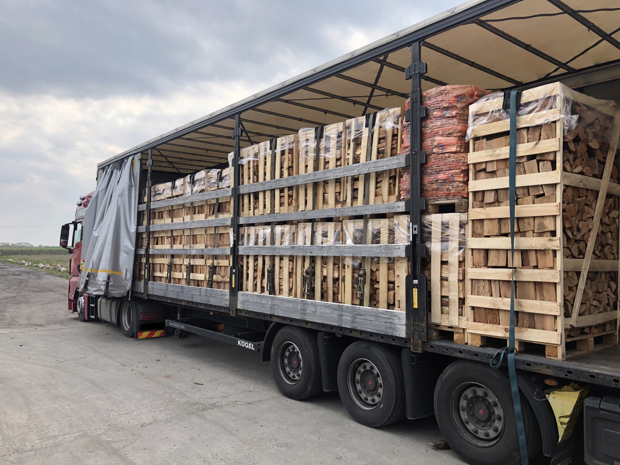 Drewno Kominkowe Suszone / Suche 25kg Typ produktu drewno