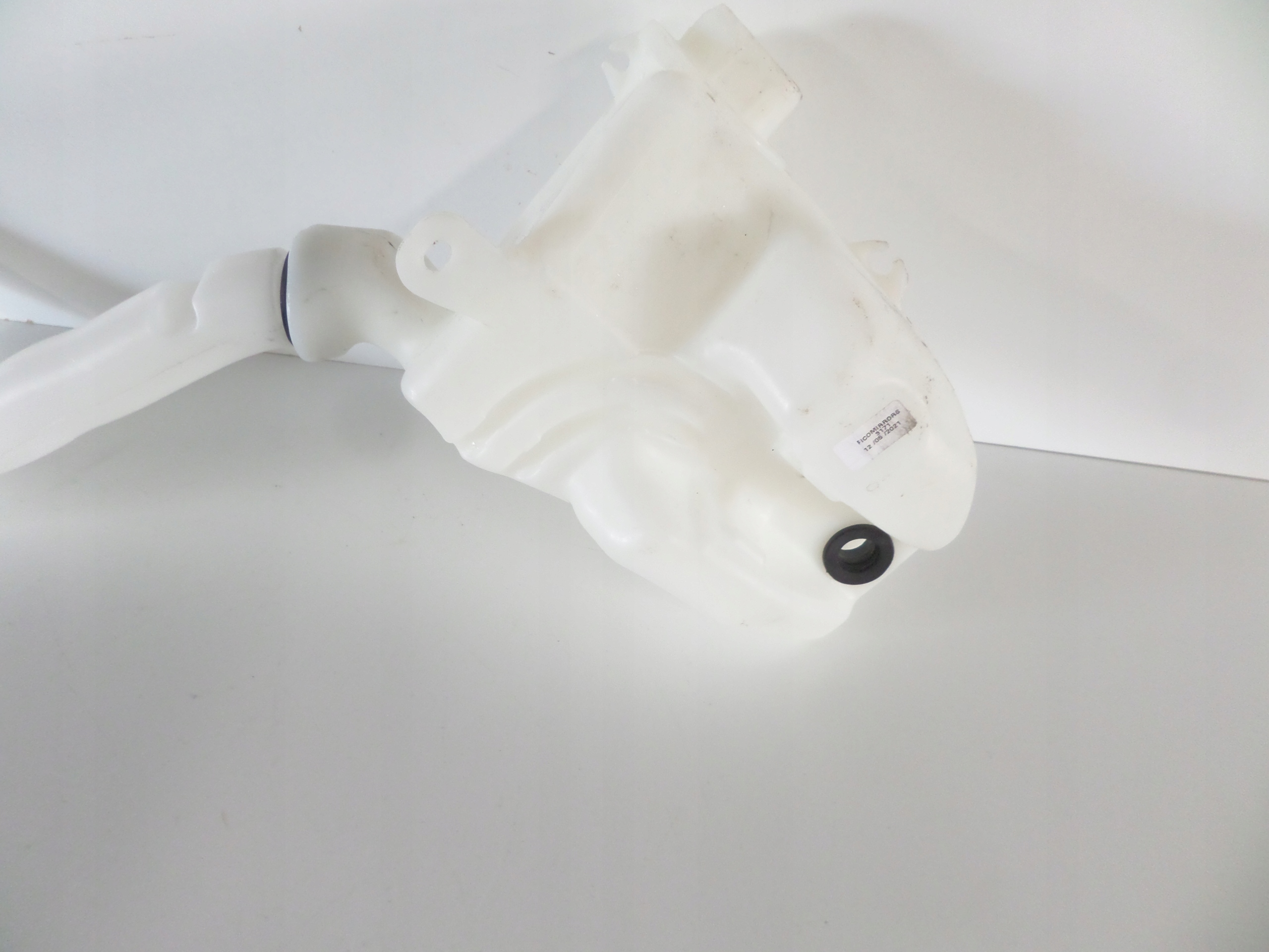 washer fluid tank PEUGEOT 208 2008 12- C3