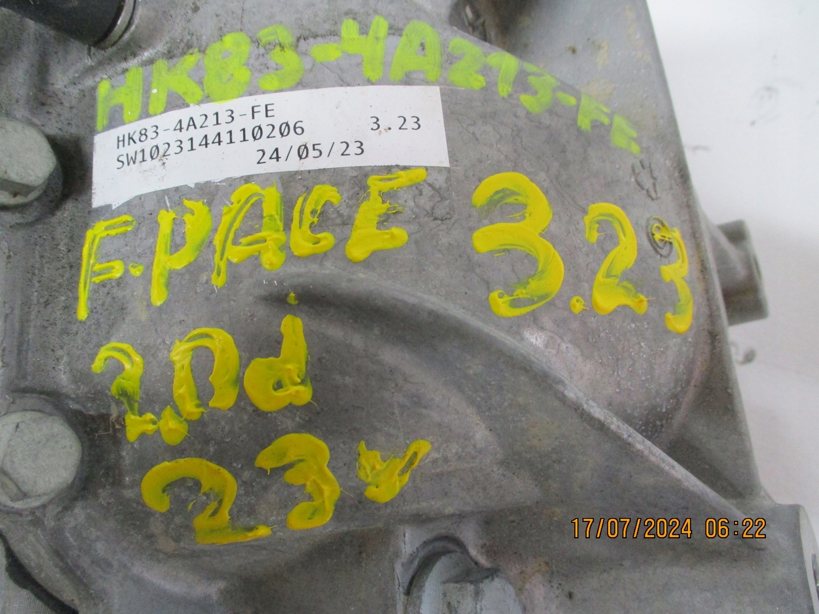 differential diff JAGUAR F PACE 2,0D 23r 3,23 HK83-4A213-FE rear part