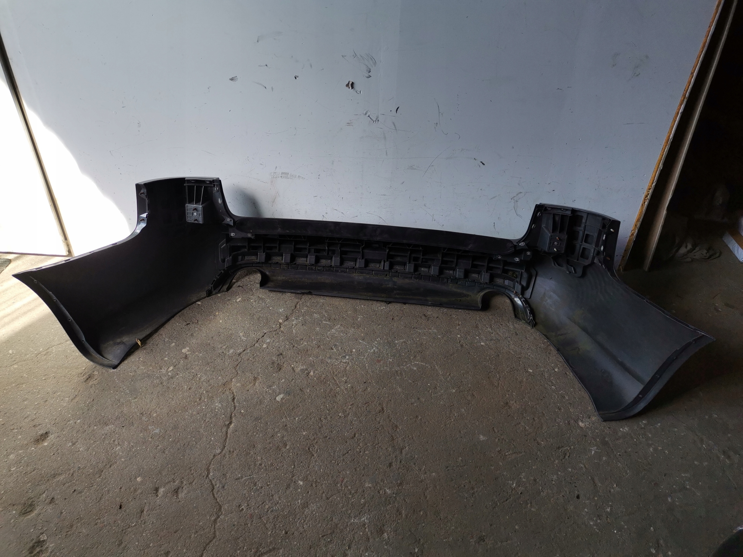 bumper rear part Audi A4 B7 Kombi Avant PDC 8E9807511J