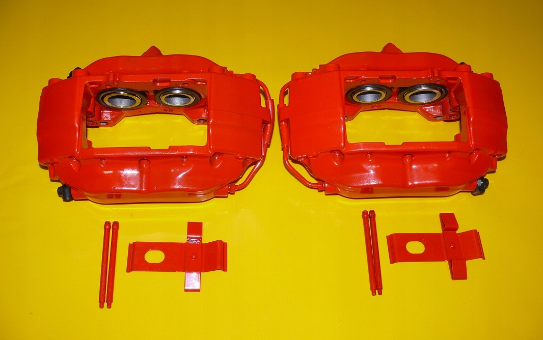 20.5576.01 20.5471.03 - Затискачі лівий і правий пд BMW E60 E61 316/28 03-10R