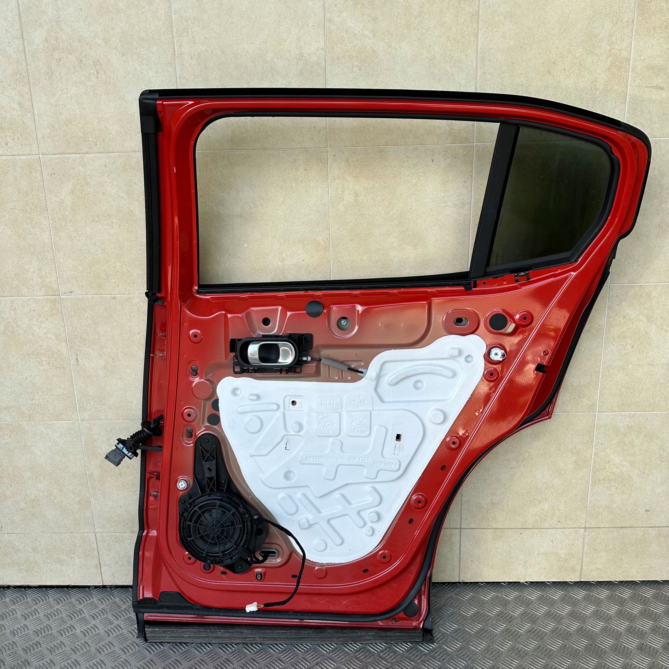 DRZWI TYLNE PRAWE CITROEN C5 AIRCROSS 2020 ROK Strona zabudowy tył - prawa