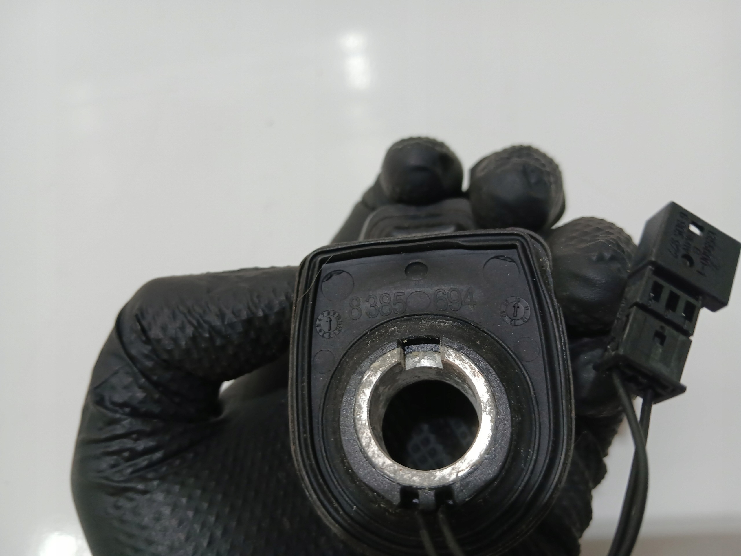 MIKROSTYK button bonnet boot BMW 5 E61 E91 LCI 8385694