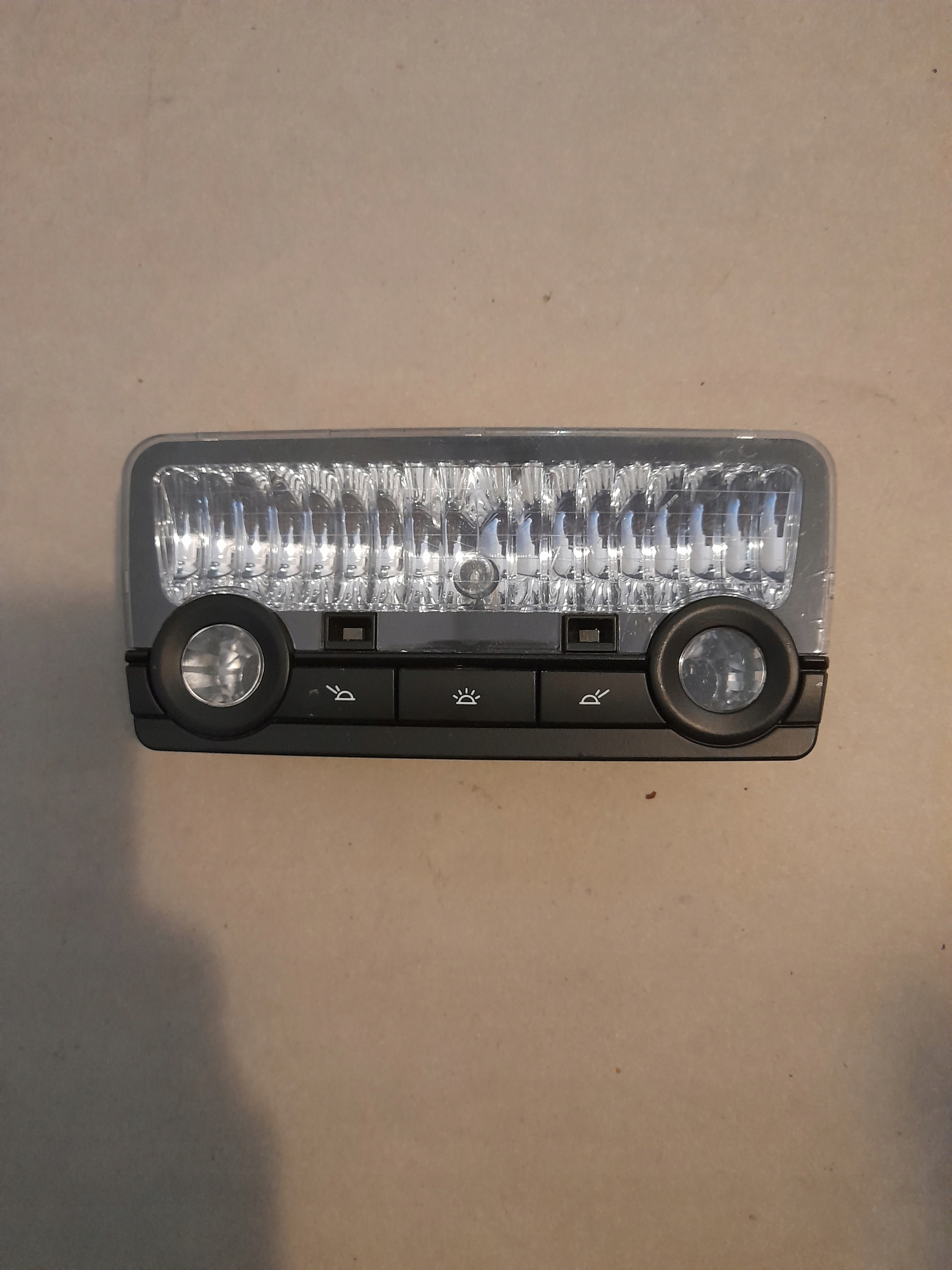 43924076304 - ВНУТРЕННЯЯ ЛАМПА ПЕРЕДНЕГО СИДЕНЬЯ BMW F 26