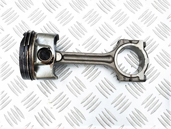 RENAULT CAPTUR CLIO IV DUSTER 0.9 TŁOK KORBOWÓD Typ silnika Benzyna