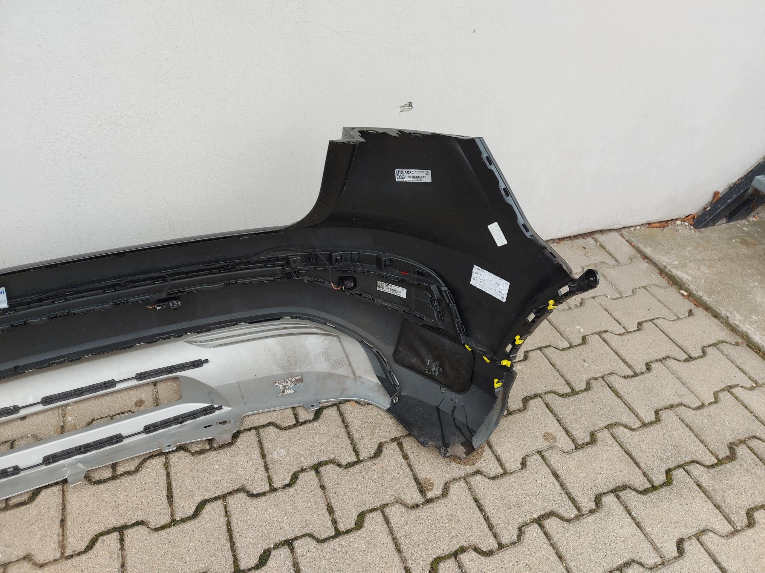 Audi Q4 89A 45 E-TRON , SUV, 2023 stoßstange heck hinten