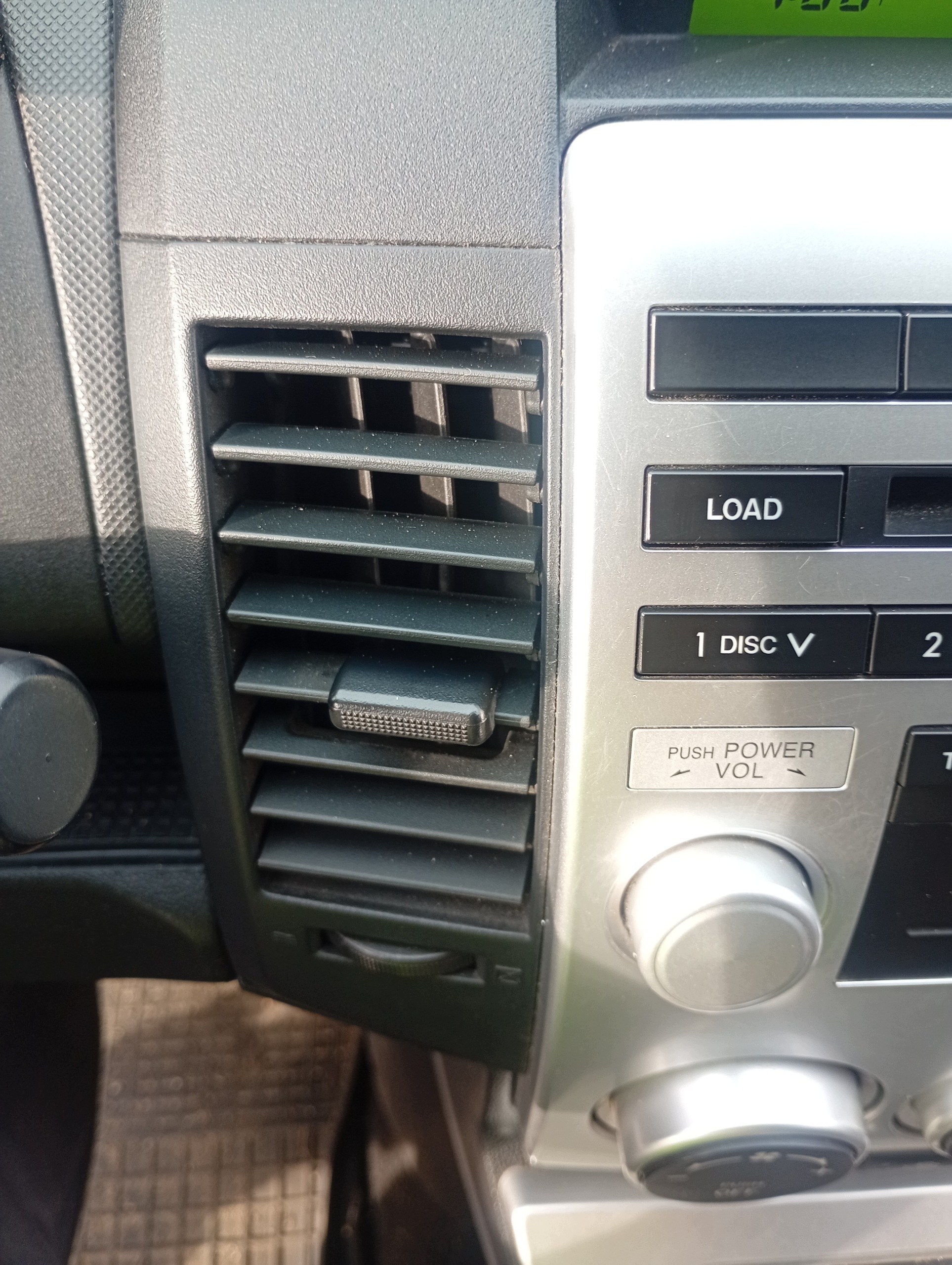 grid air conditioning devices air central left Mazda 5 V 05-10