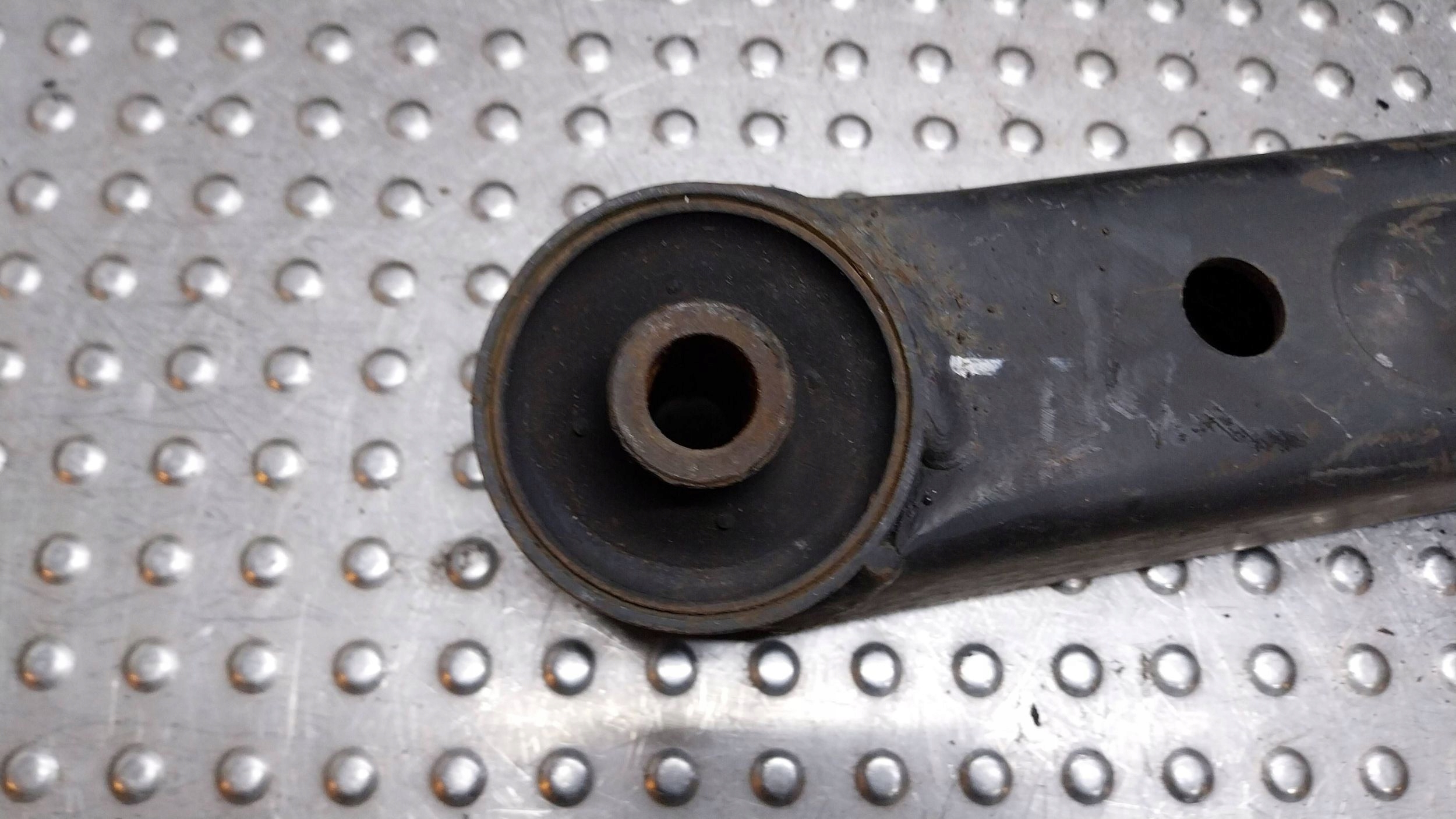 arm left front YC15-3A053-AF FORD TRANSIT MK7 VII 06-13