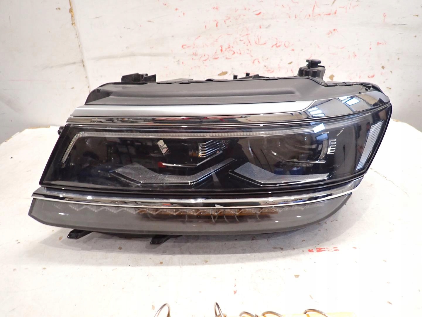 light front front left VW TIGUAN II 2015- FULL LED 5N