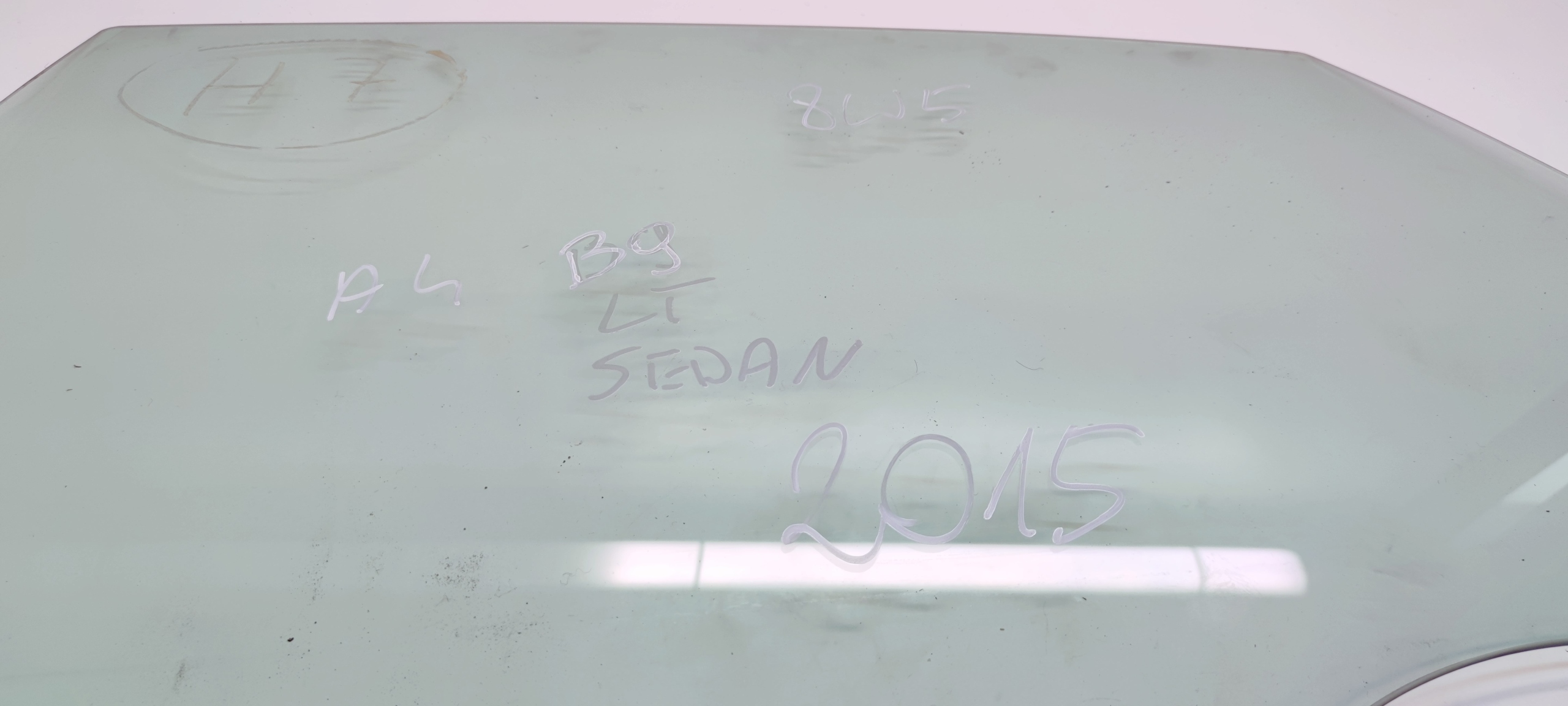 window side door left rear part AUDI A4 B9 8W5 2015R