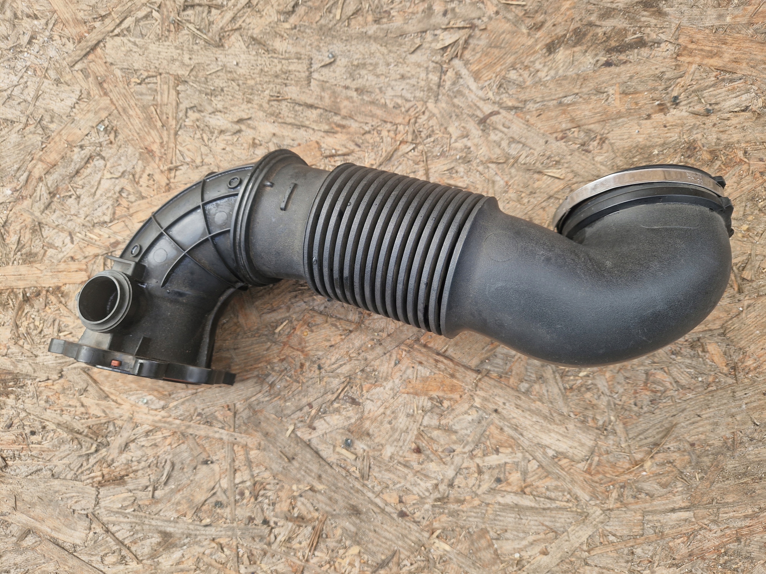 rohr DOLOT LAND ROVER EVOQUE L550 2.0D GJ32-9F876-AB