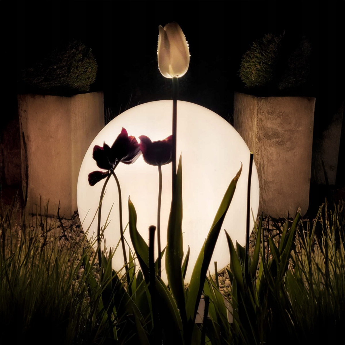 Stojací venkovní lampa zahradní koule bílá 30 cm, osvětlovací Eko-light