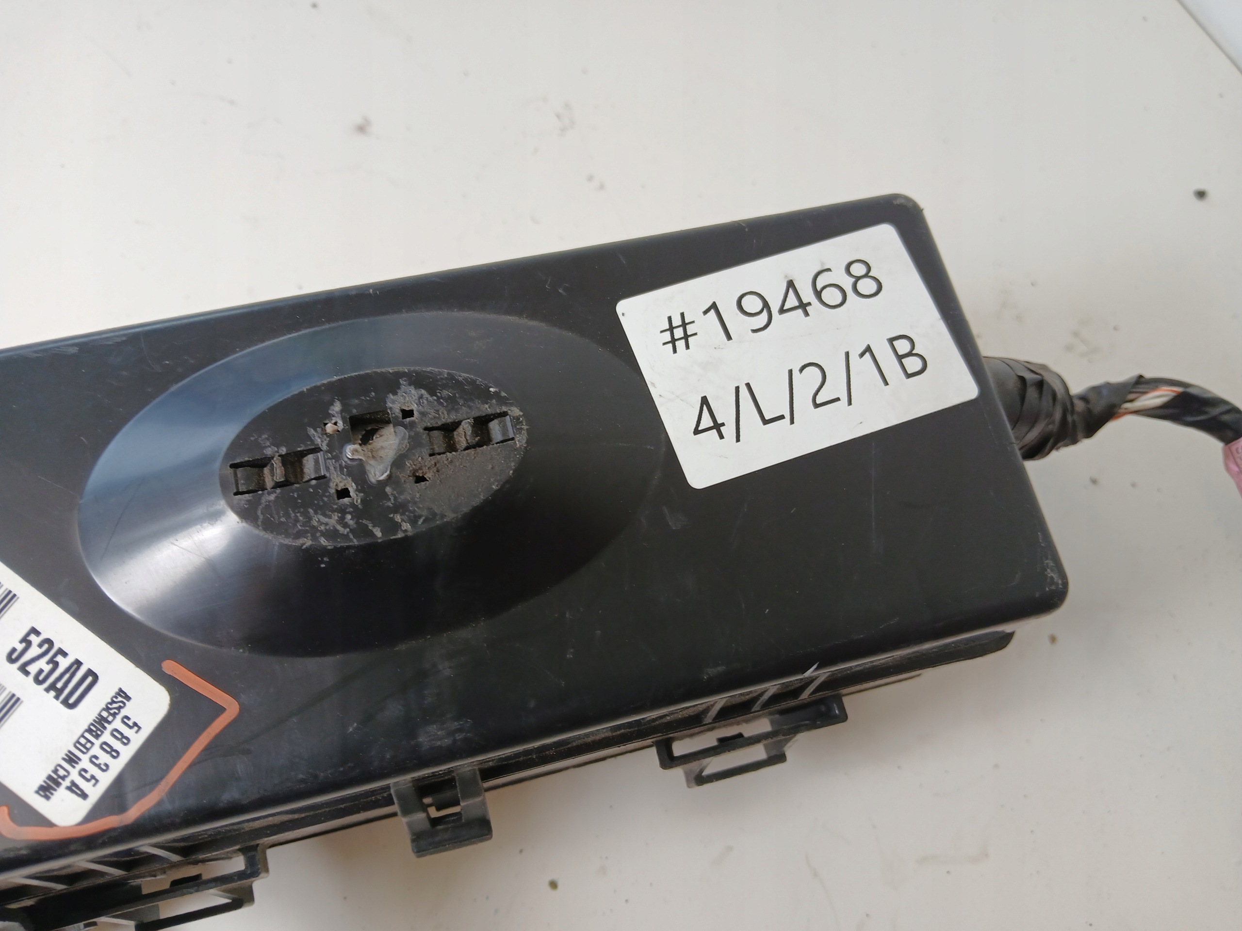 CHRYSLER 300C Module fusibles P04607525AD