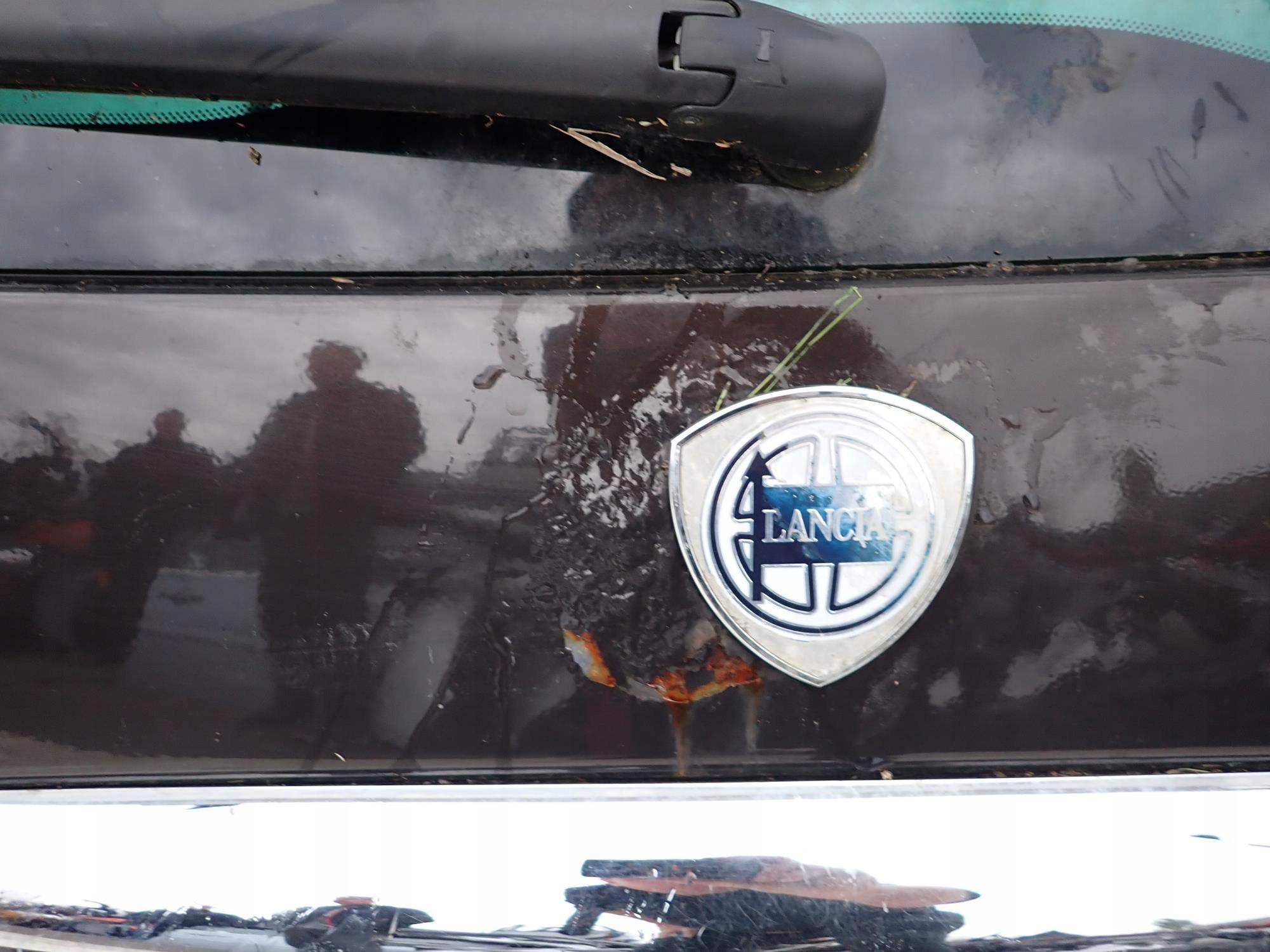 LANCIA MUSA 04-07 boot door rear