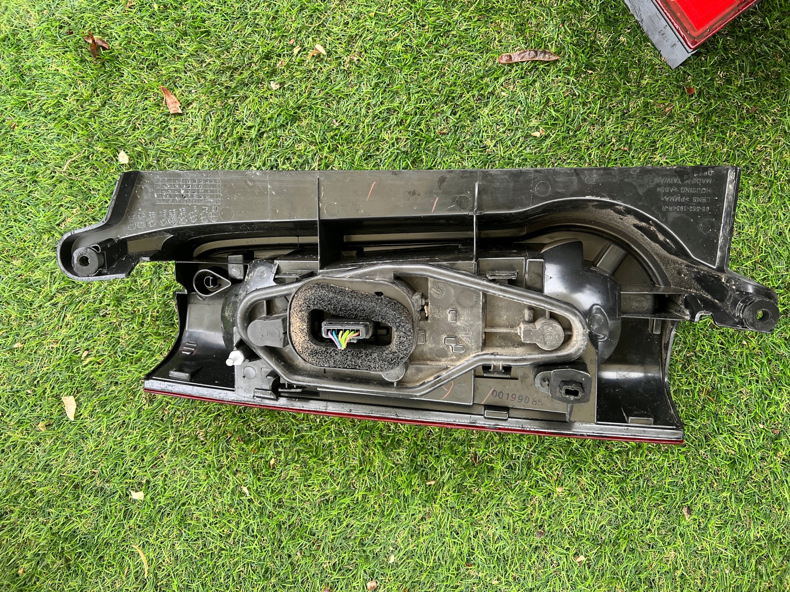 PEUGEOT PARTNER CITROEN BERLINGO LIFT light rear right