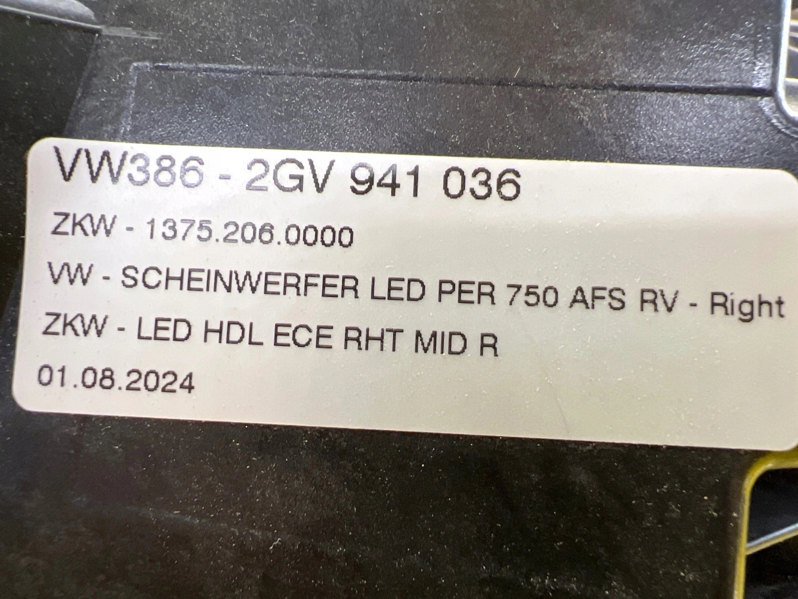 light right front VW T-Roc 2025- Led 2GV941036 black lens