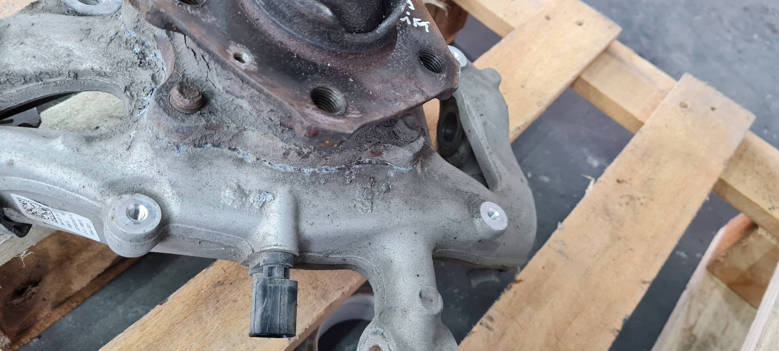 A4 B9 8W LIFT swing left left front 8W0407253F 8W0407559 A5 8W