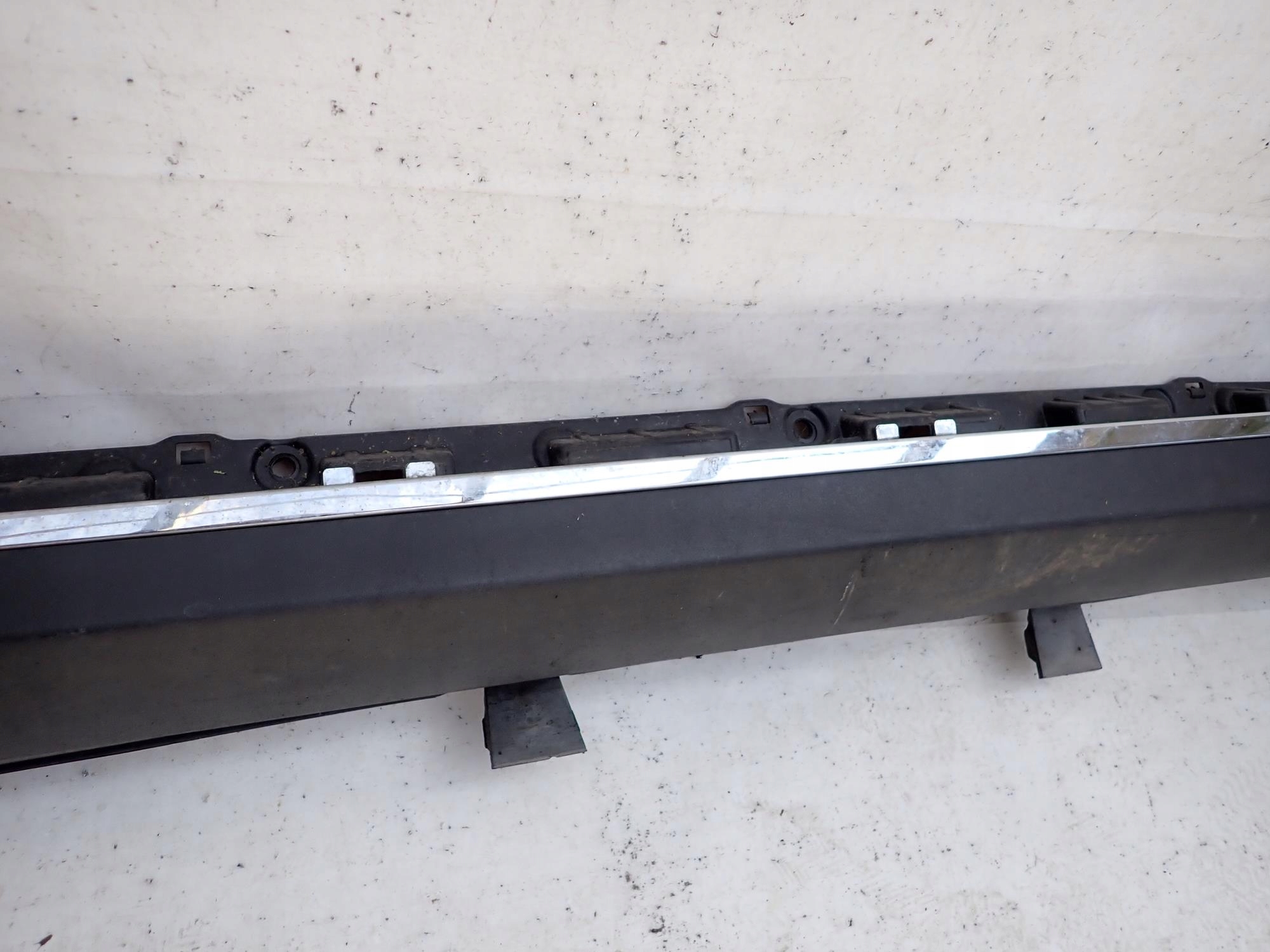 TESLA MODEL S 12-21 threshold left moulding threshold left