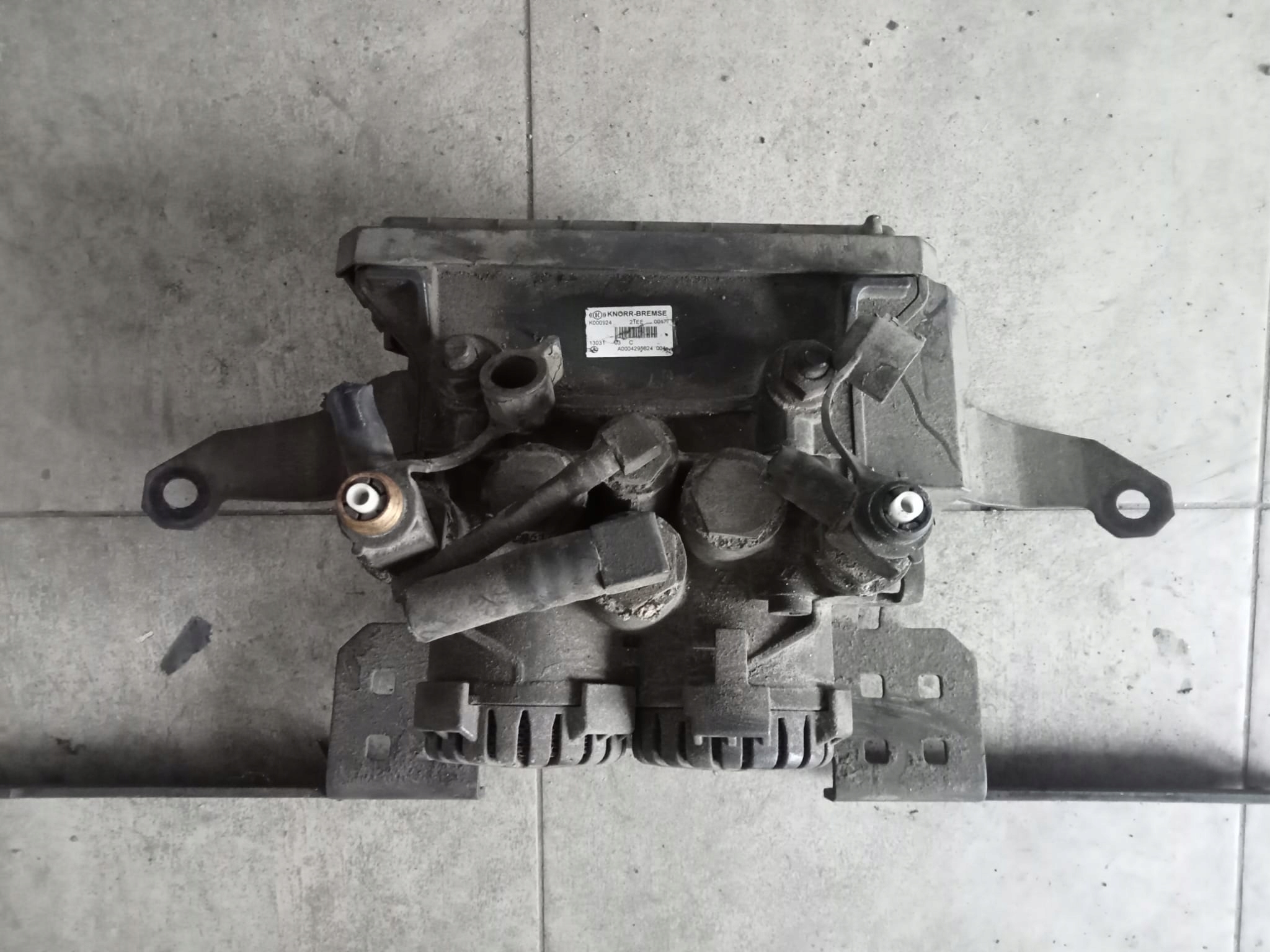 Zawór modulator ebs actros mp4 A0004295824