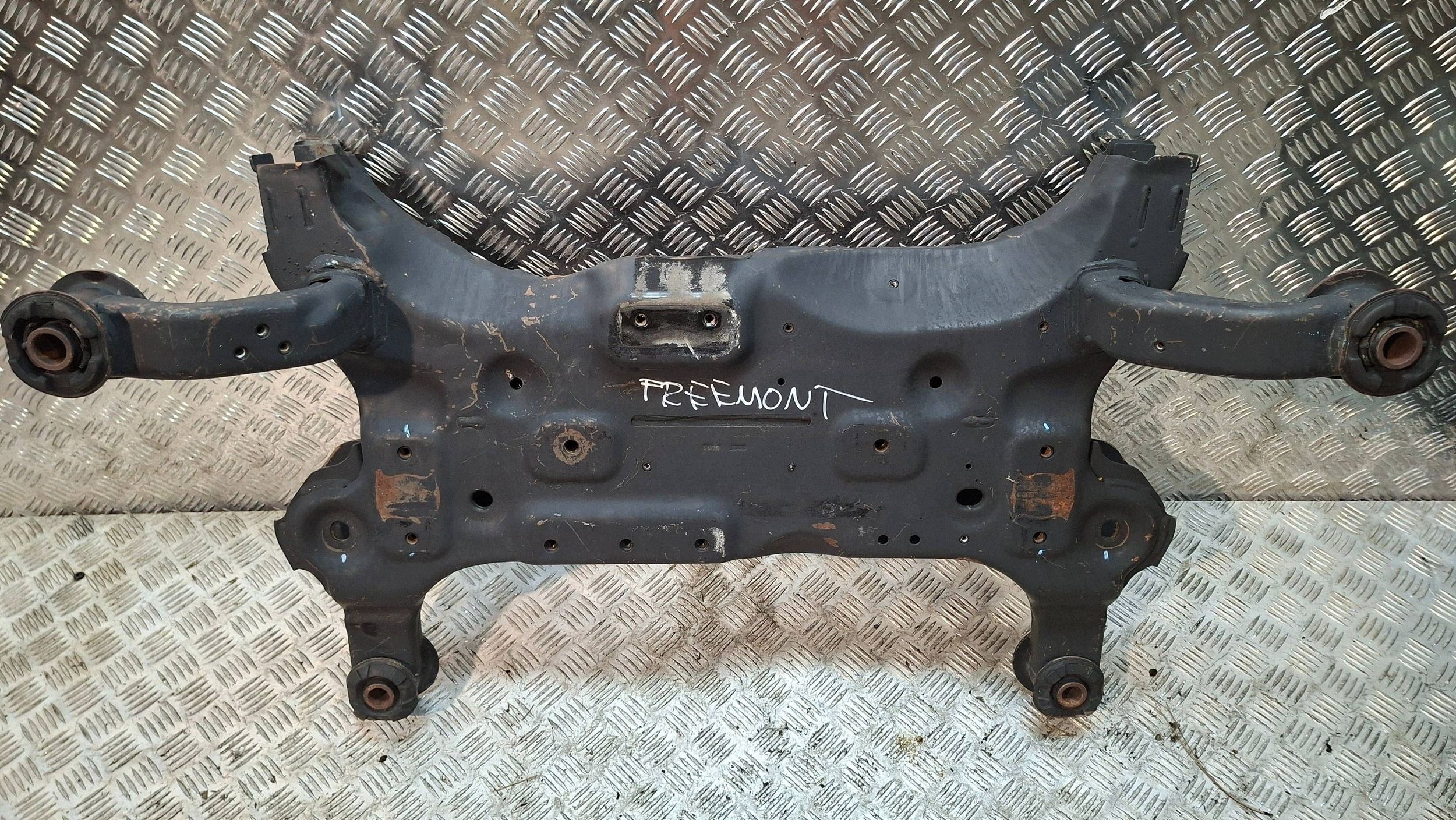 axle beam front FIAT FREEMONT 2.0 JTD 2WD 2011