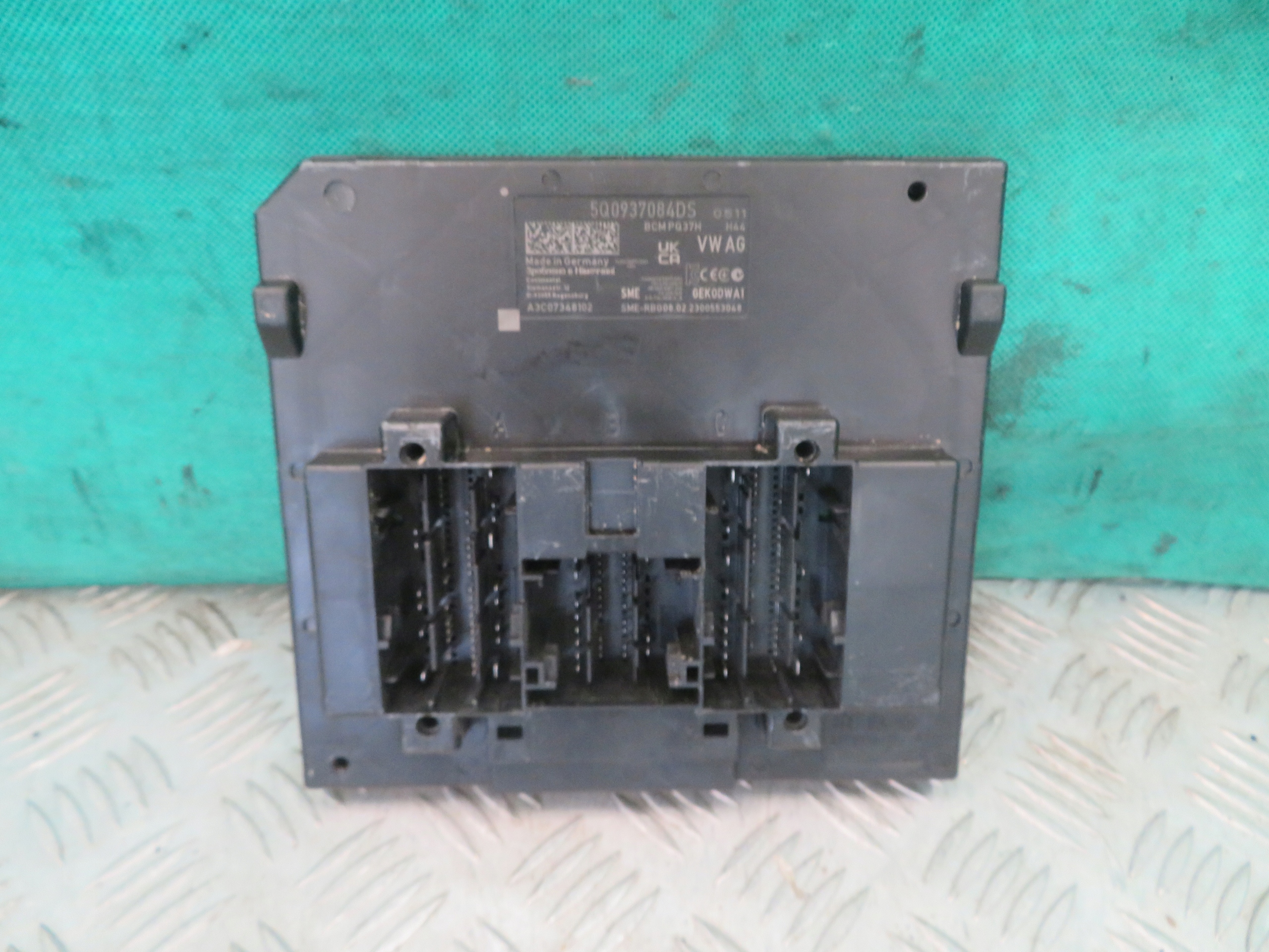 module control unit KOMFORTU VOLKSWAGEN 5Q0937084DS