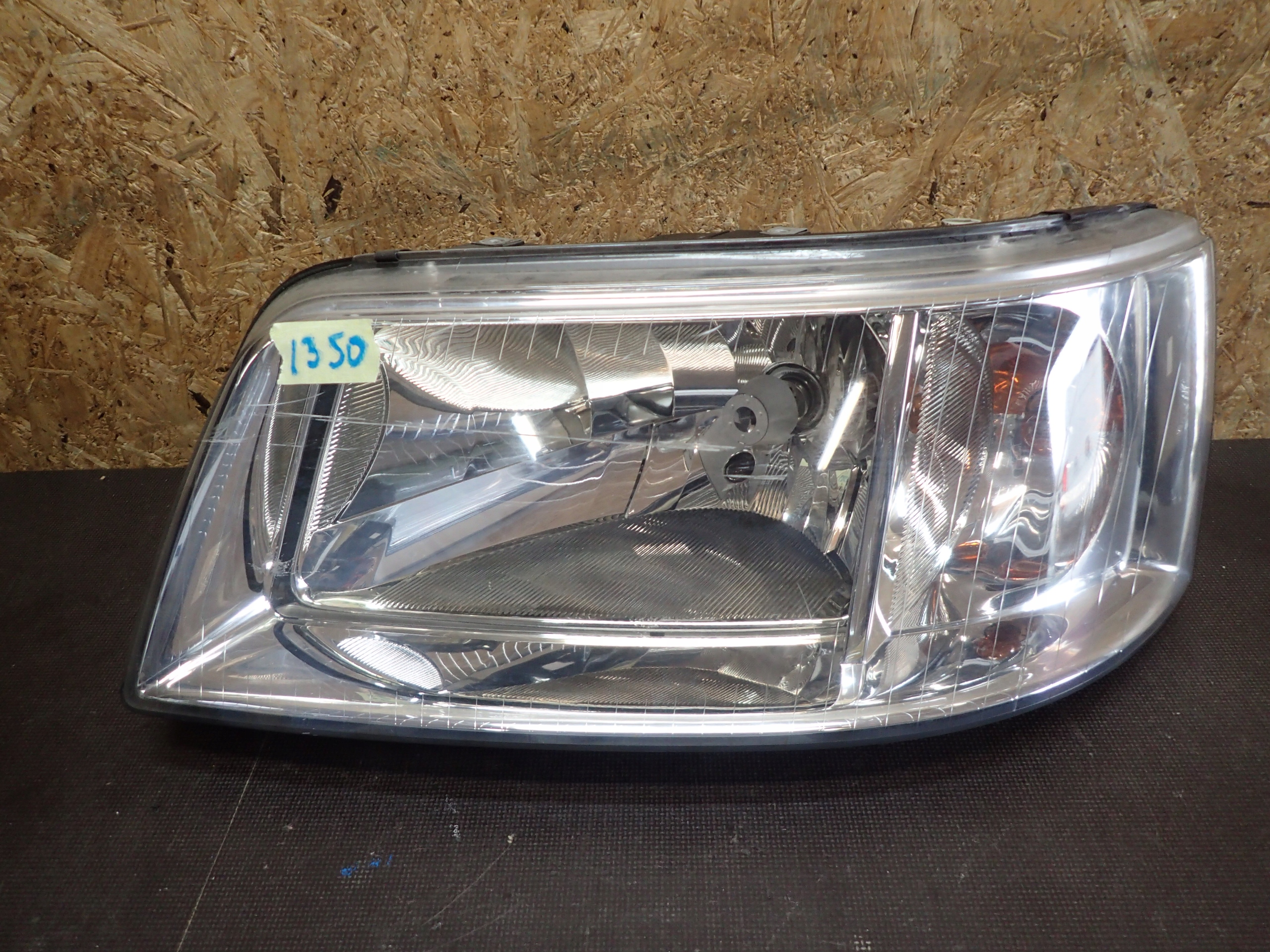 ФАРА ПЕРЕД ЛЕВА VW T5 03-10