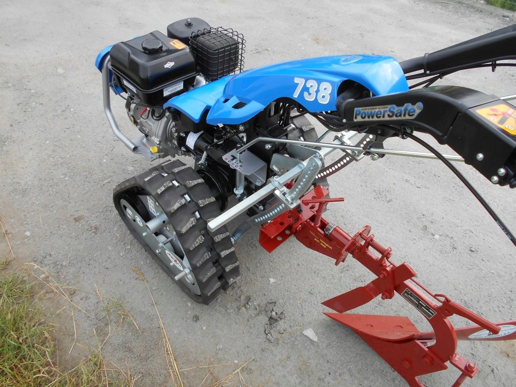 Ciągnik jednoosiowy BCS 738, pług do orki Marka BCS