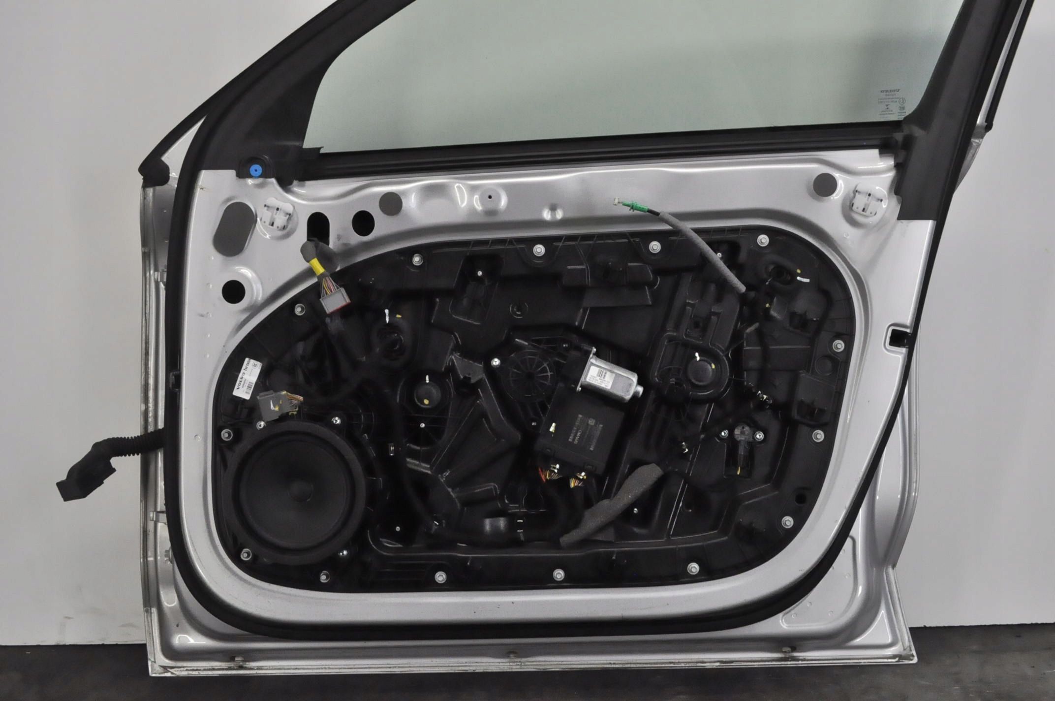 VOLVO S60 III V60 II DRZWI PRAWY PRZÓD PRAWE PRZEDNIE 711-16 Numer katalogowy części 1234