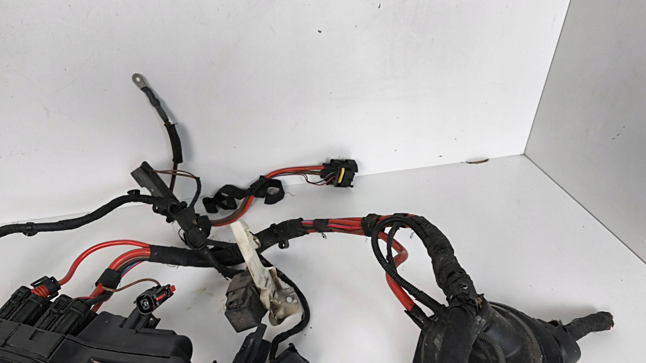 BMW 5 G30 G31 bundle electrical 520d wiring komory of the engine 2.0D right