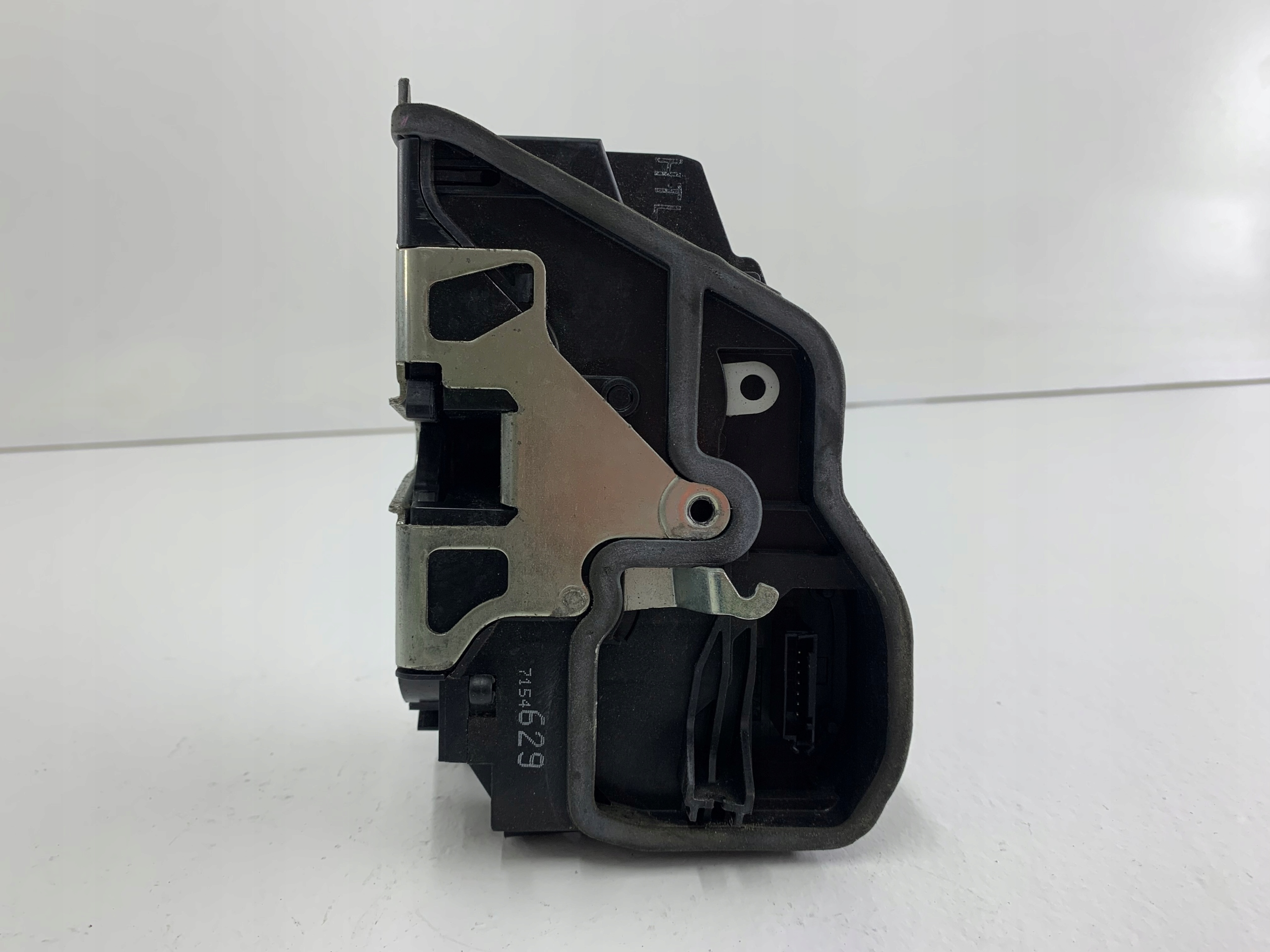 BMW E60 E61 lock door left rear part 7154629