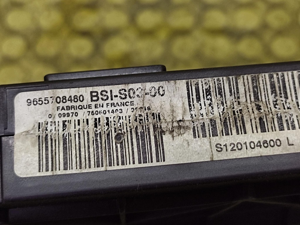PEUGEOT 407 module compartment BSI 9655708480