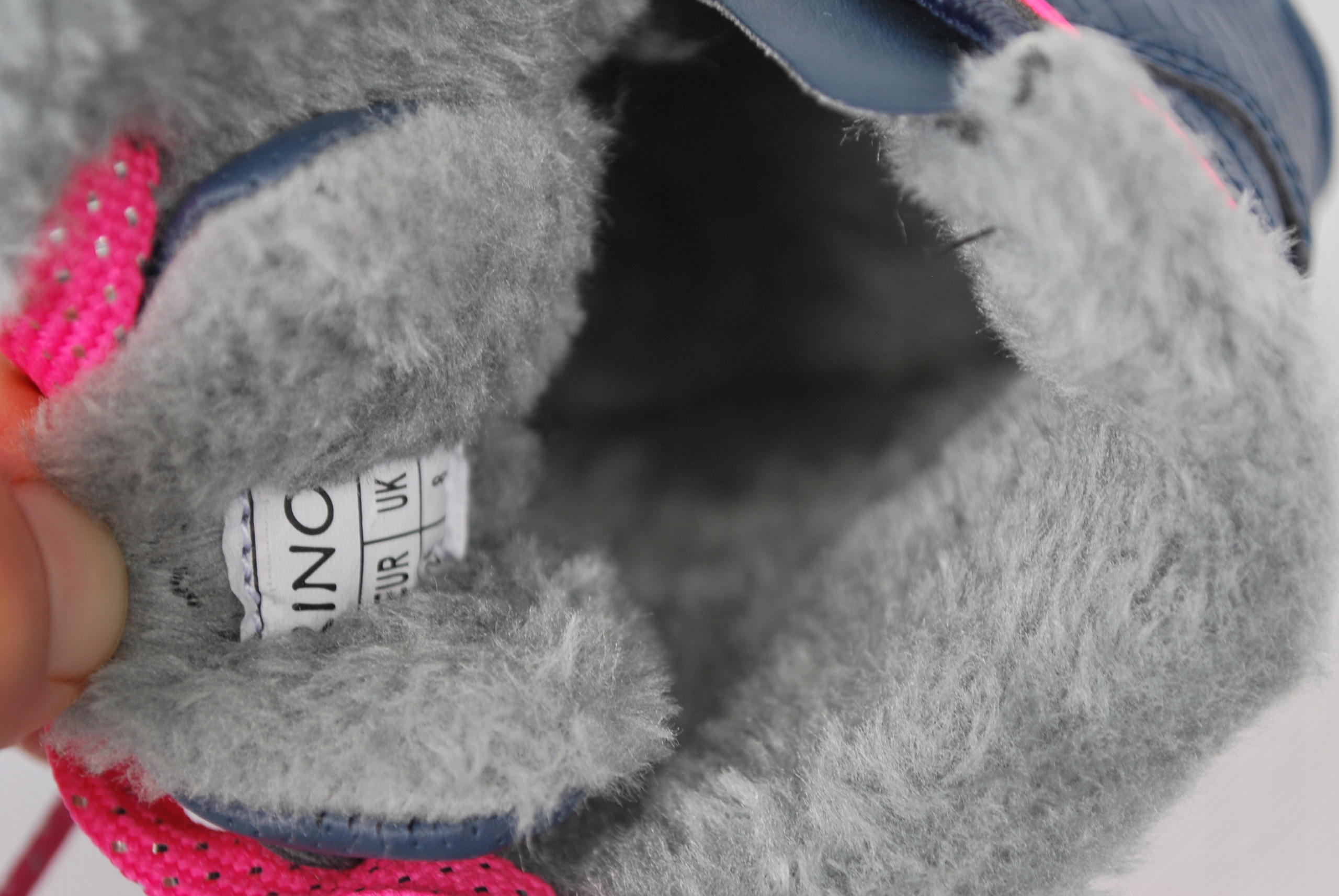 OCIEPLANE SPORTOWE KOZAKI na suwak r.32 / 21cm Długość wkładki wew. 21 cm