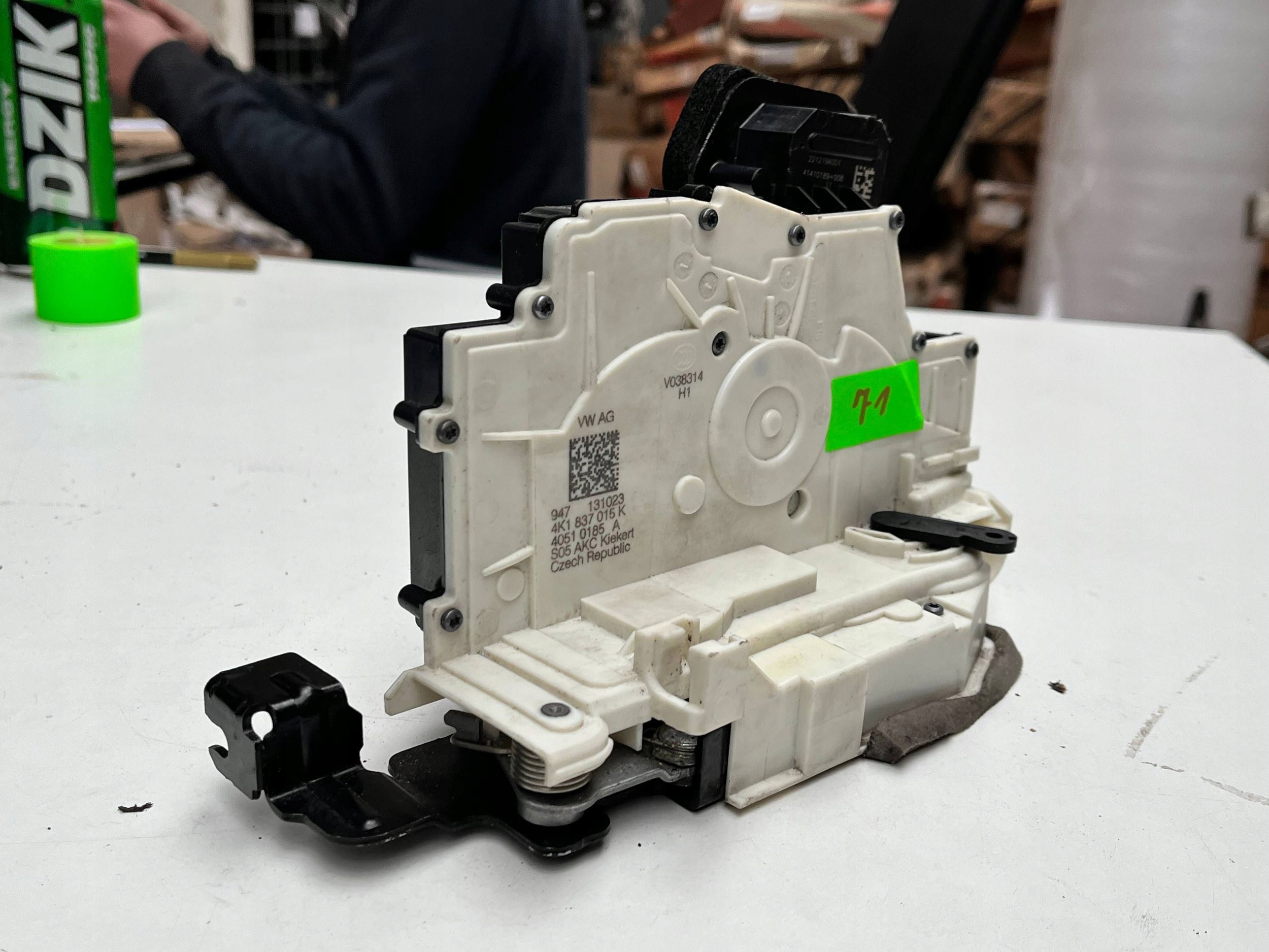 lock door przednich Audi A6 S6 C8 4K 4K1837015K !J