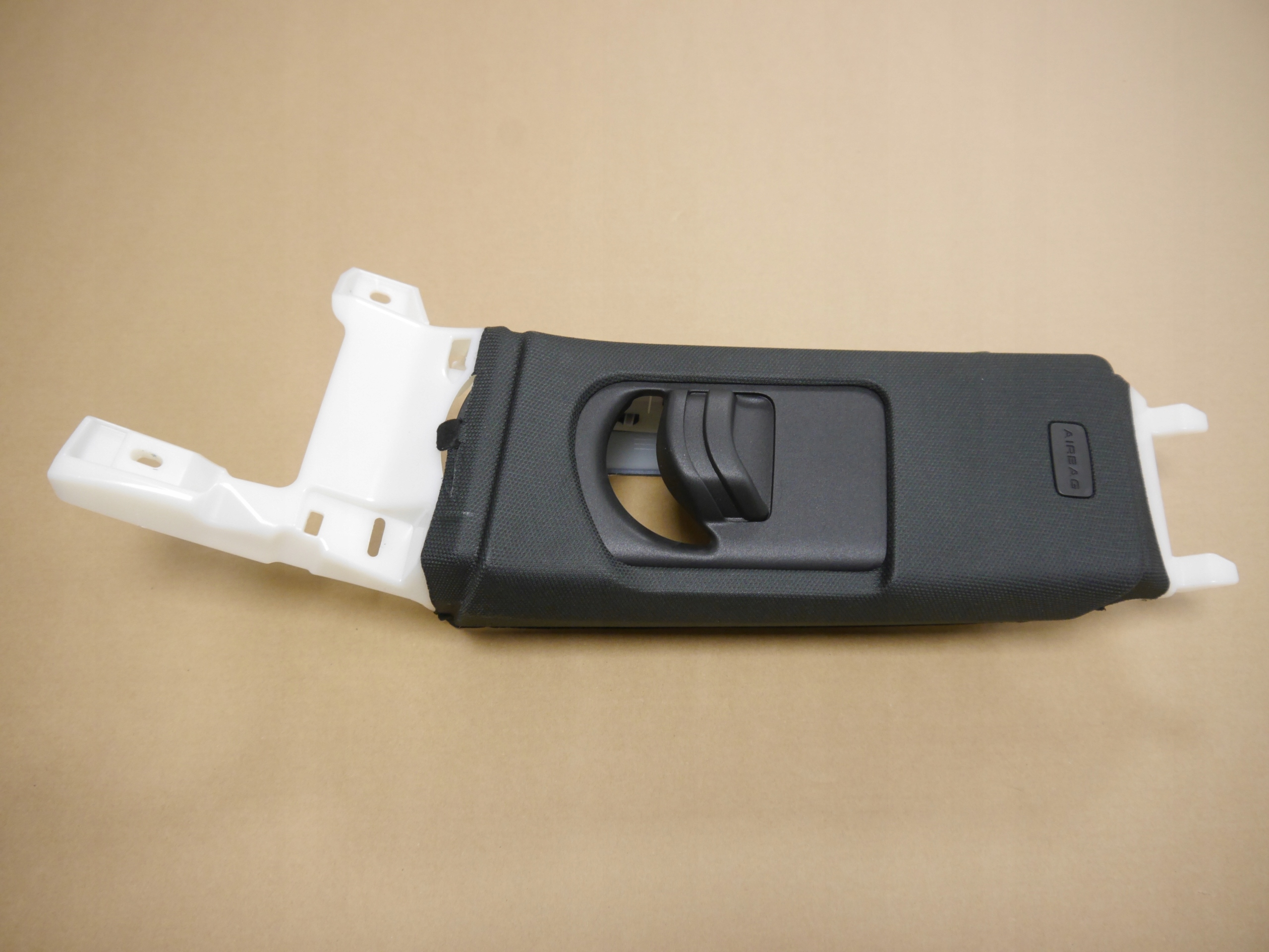 AUDI A5 8W крышка стойки 8W6867243A V48 купе