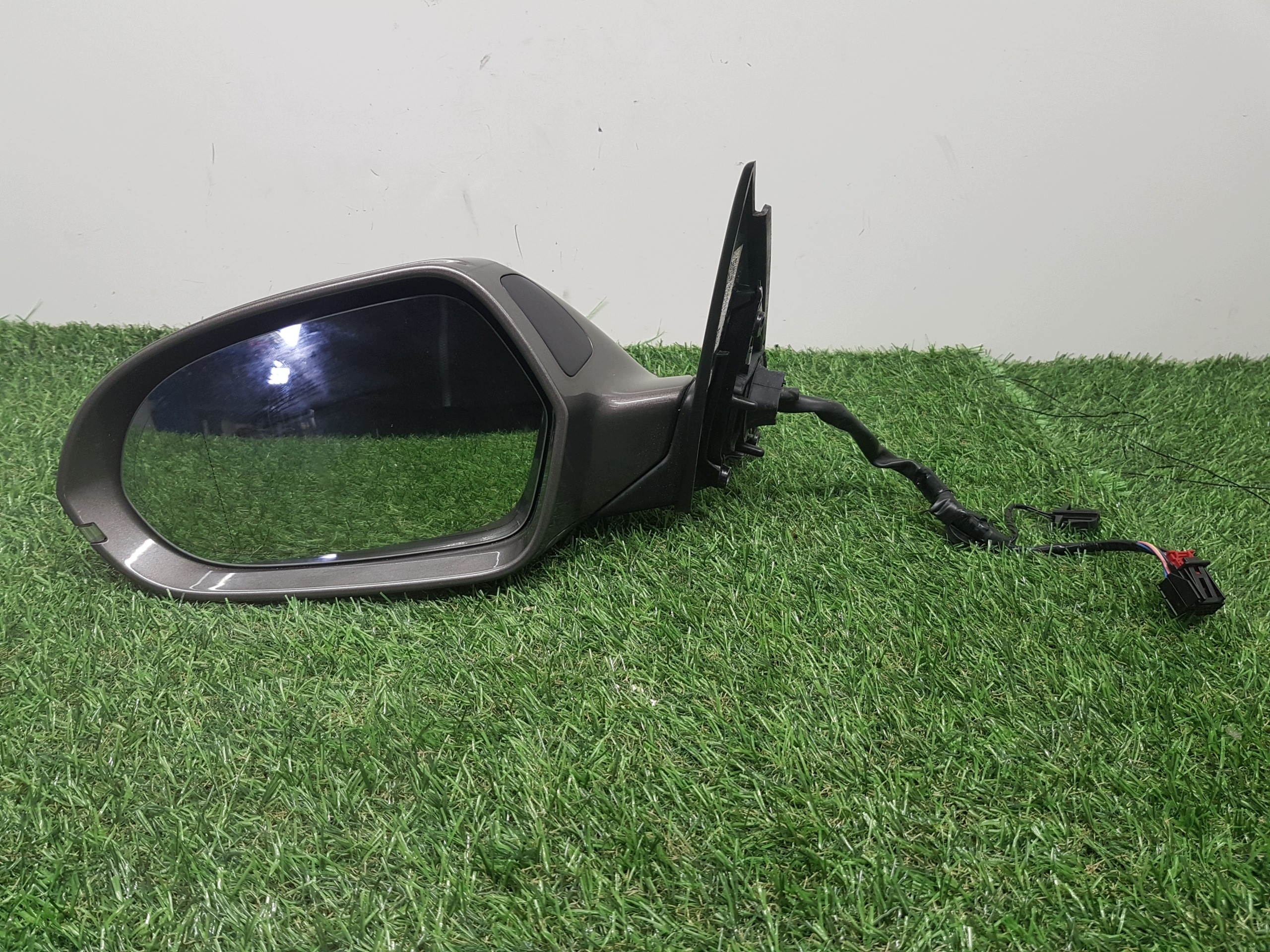 mirror left electrics AUDI A6-C7 4G1857410AE 10+2 pin