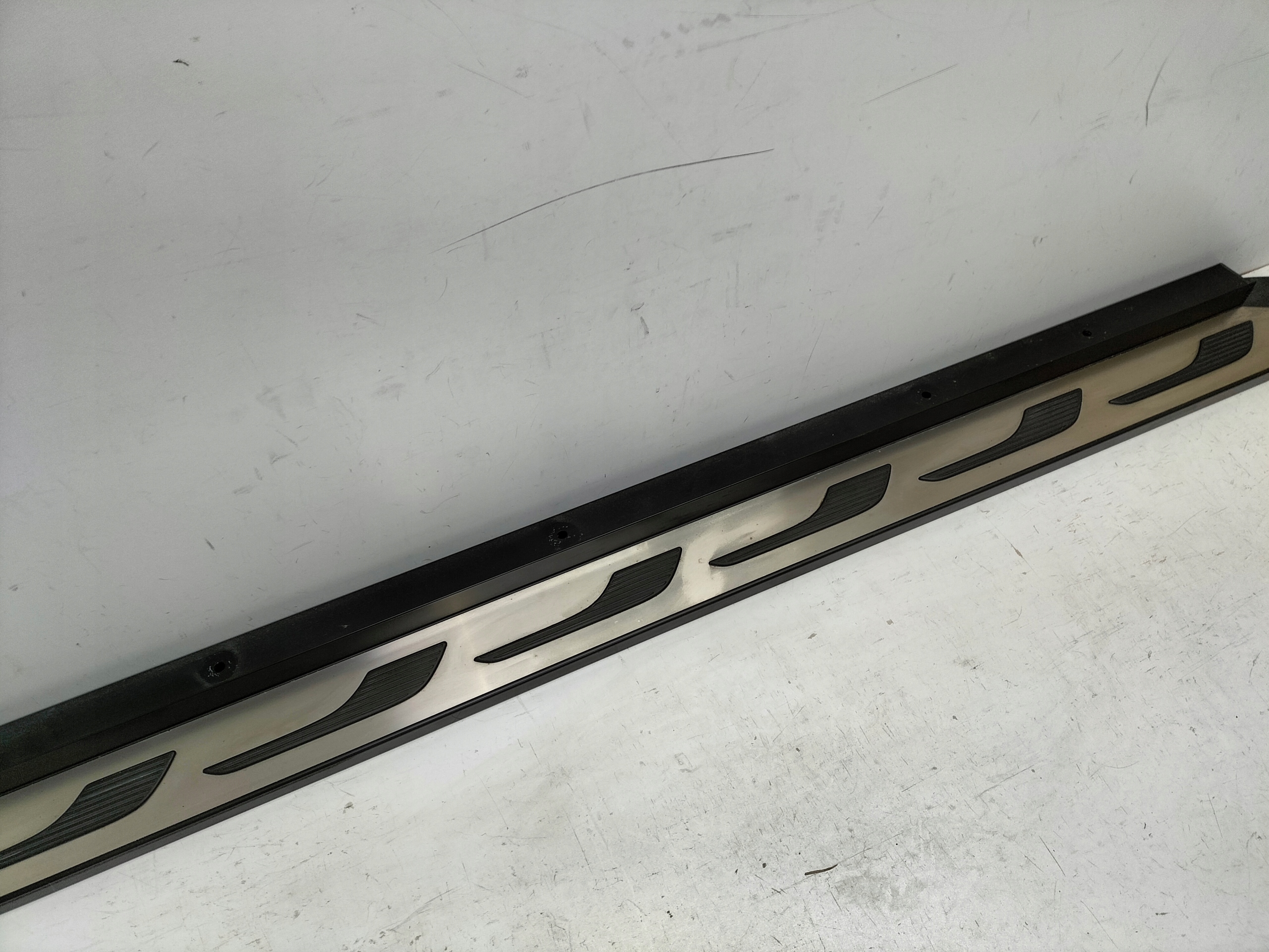 Stopien threshold right TOYOTA RAV4 RAV-4 5 V 18- CHR II 19