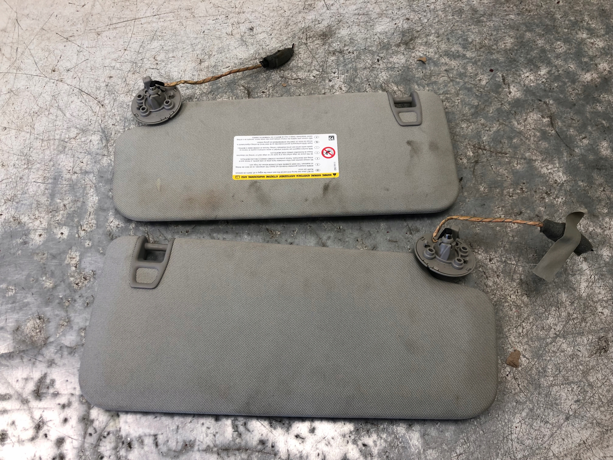 visor visor left right OPEL ZAFIRA C 13302542