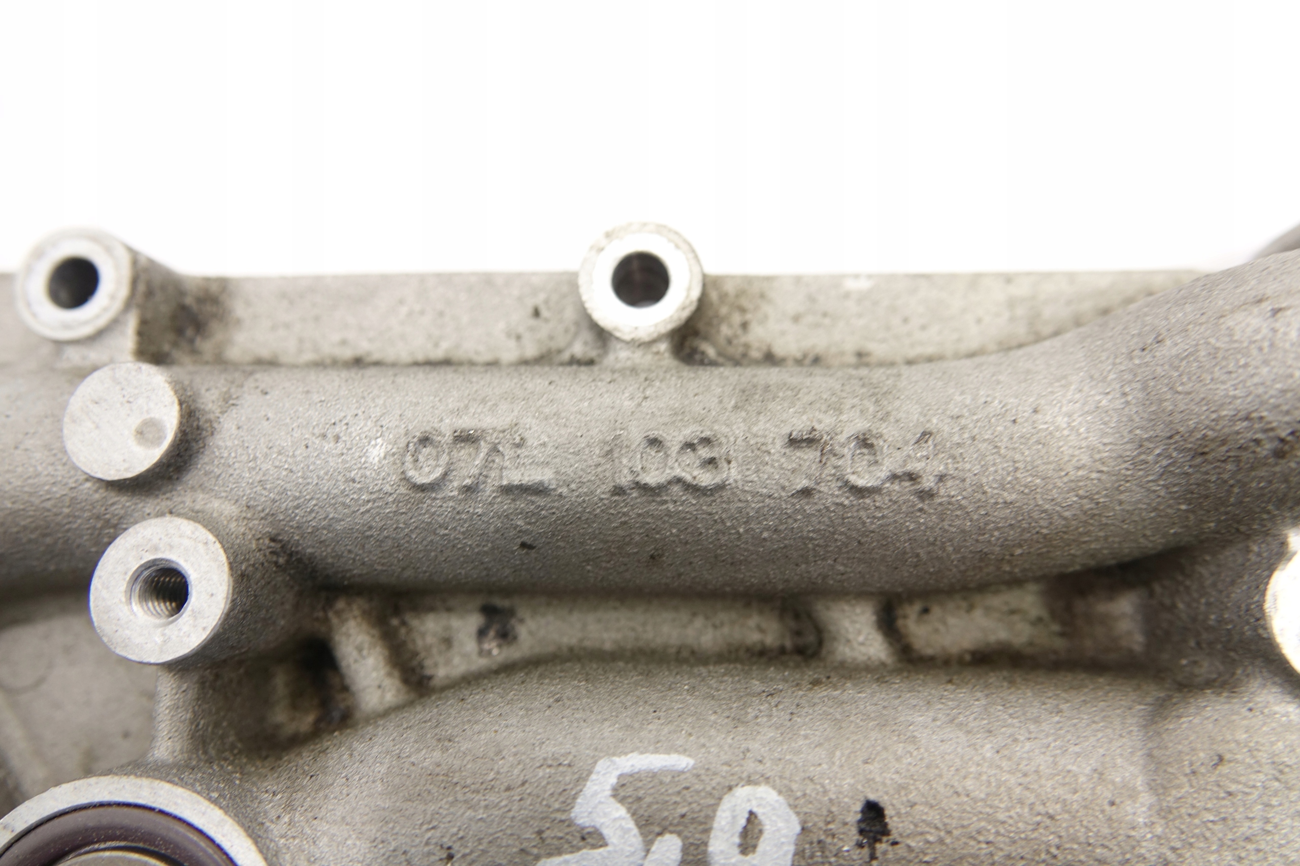 engine housing cover AUDI A6 C6 RS6 5.0 07L103704