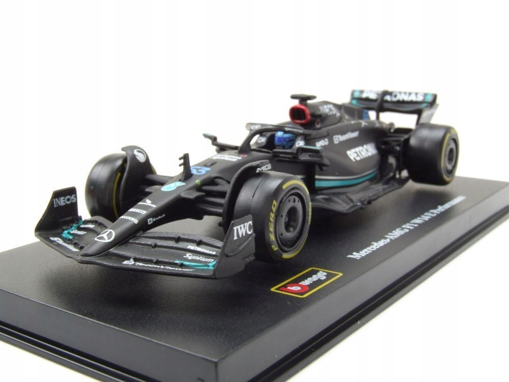 F1 Mercedes W14 G.Russell Přilba 2023 1/43 Bburago