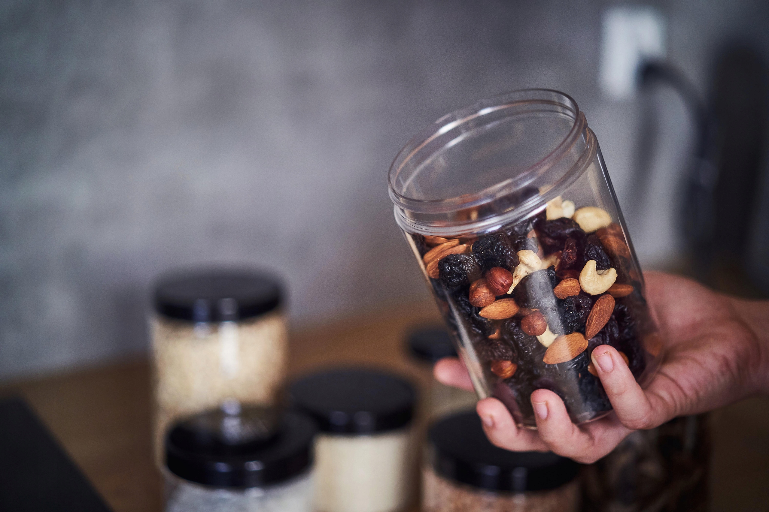 POJEMNIKI SŁOIKI PLASTIKOWY 16x 1,5l makaron musli Rodzaj do produktów sypkich