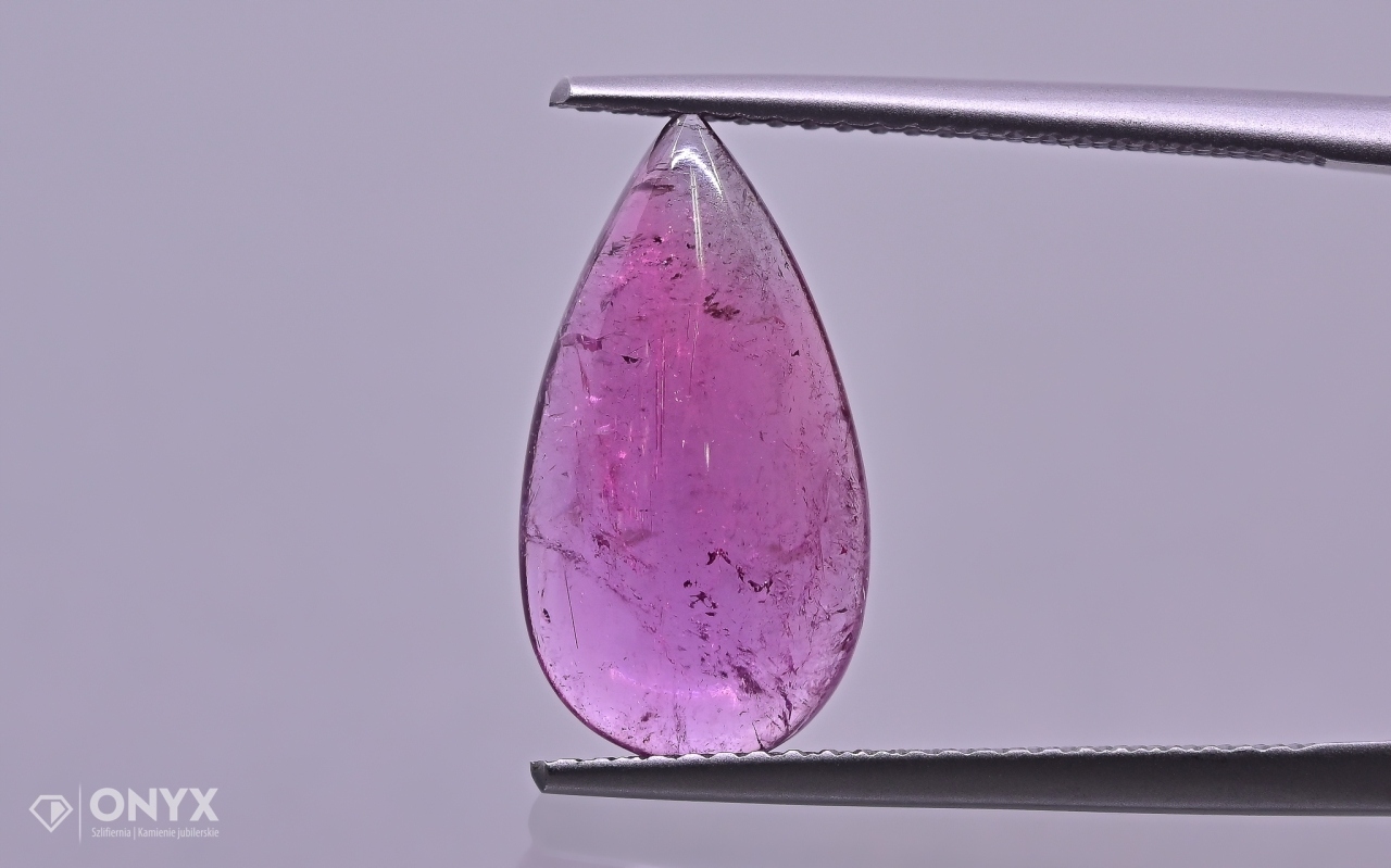 Turmalín kabošon slza 16,5x9 mm