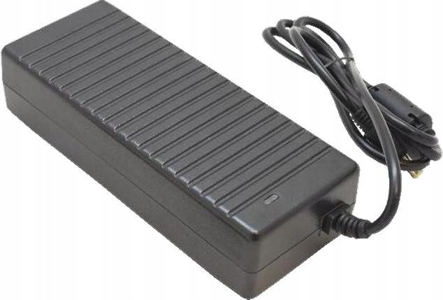 Pulzní napájecí zdroj pro Cctv Voltage 12V 7,5A 90W konektor 5,5 mm 2,1 mm